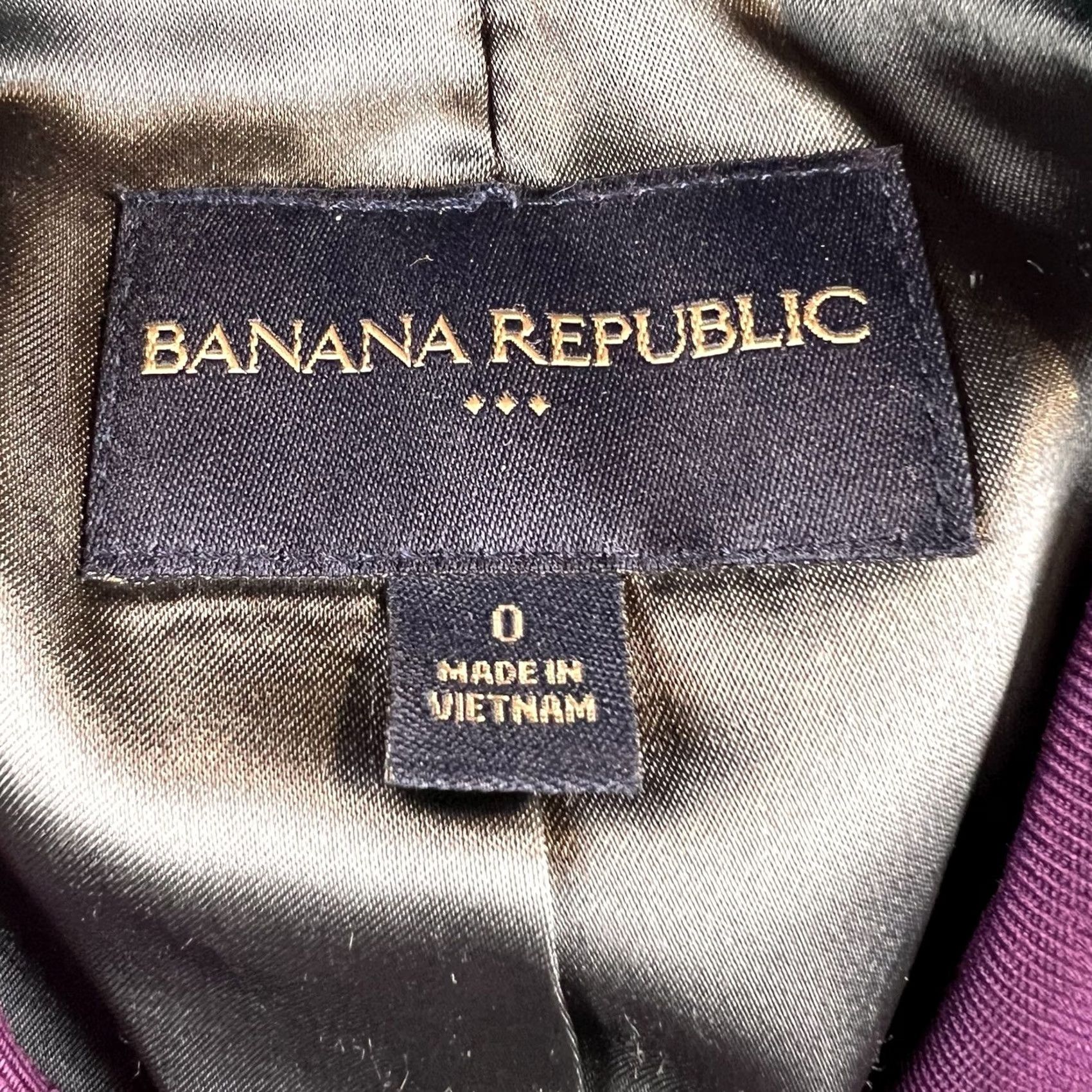 Banana Republic Banana Republic Purple Wool Blend Cropped Jacket Blazer Jacket Women Regular Size 4 Wool Navy Purple? Size XS / US 0-2 / IT 36-38 - 6 Thumbnail