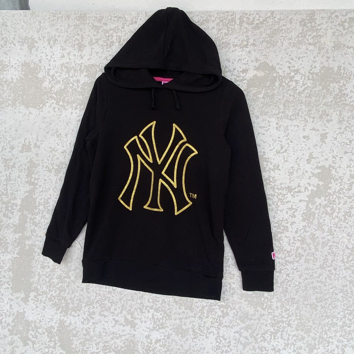 Other Vintage Yankees Big Logo Embroidered Hoodie Sweater Black Size US M / EU 48-50 / 2 - 2 Thumbnail