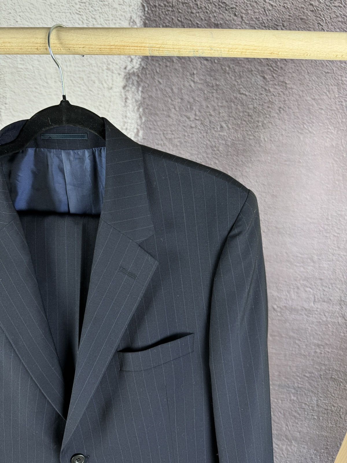 Gieves & Hawkes Gieves & Hawkes Saville Row navy striped wool suit 2 button Size 46R - 10 Thumbnail