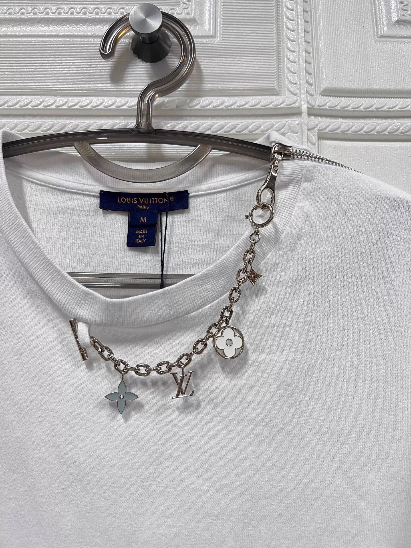 Louis Vuitton LV 3-Flower Chain Short Sleeve Tee M 99 New Size M / US 6-8 / IT 42-44 - 4 Thumbnail