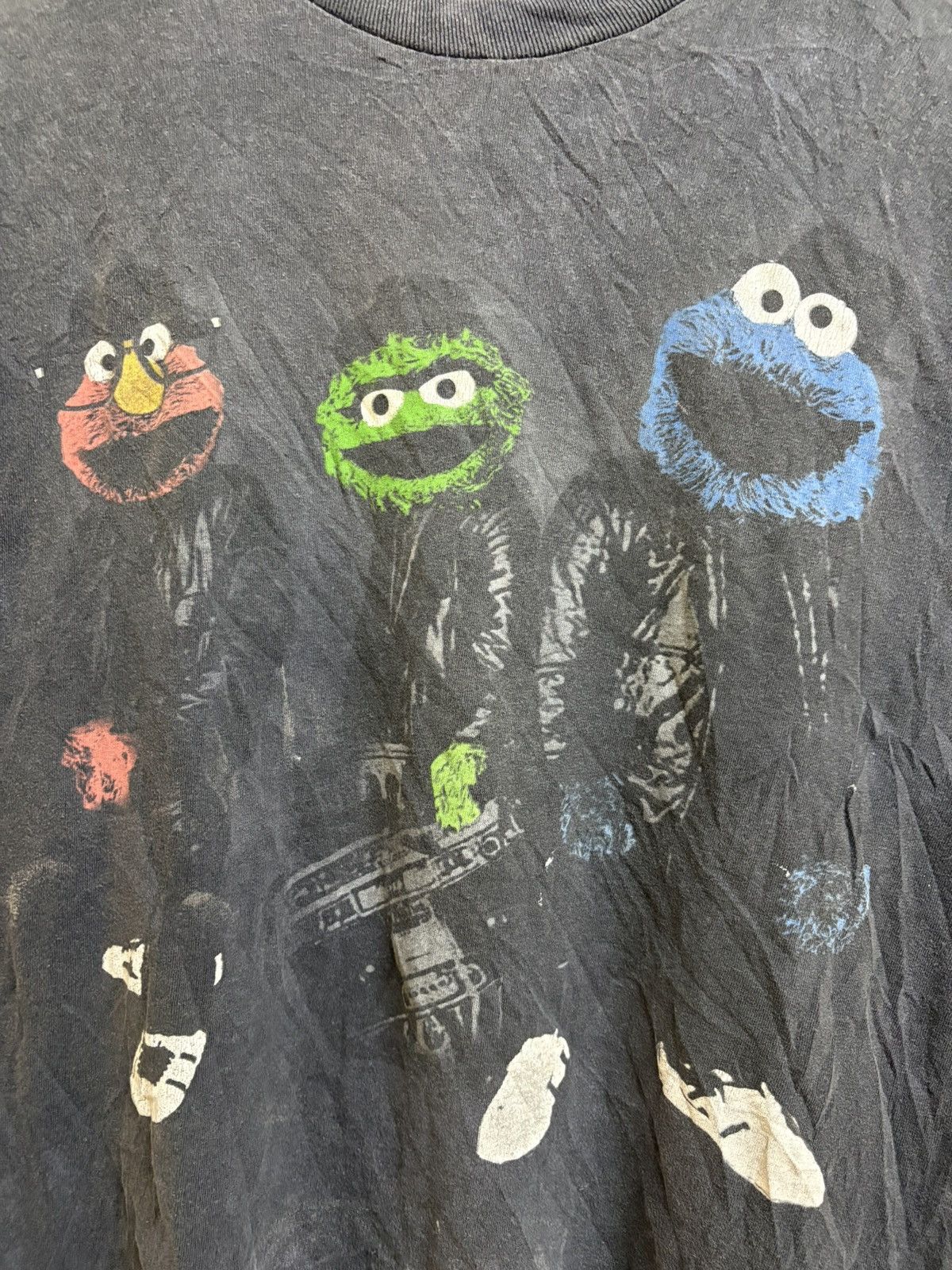 Vintage Sesame Street Cartoon Run D.M.C Band Big Print Faded T-shirt Size US XXL / EU 58 / 5 - 3 Thumbnail