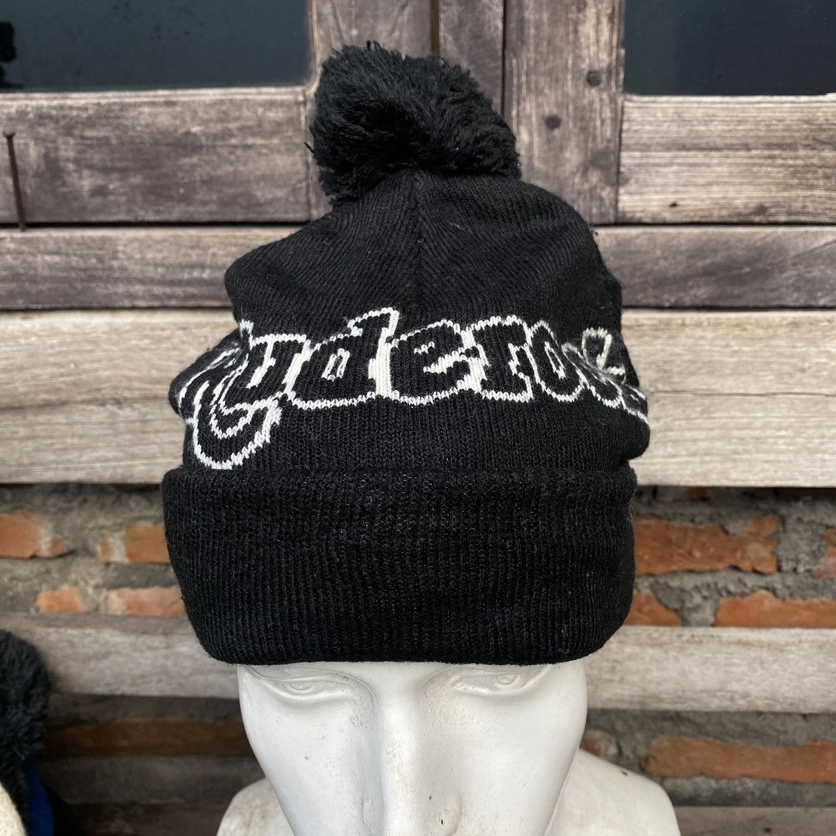 If Six Was Nine × Japanese Brand × Le Grande Bleu (L.G.B.) RUDE ROCK POM BEANIE HATS Size ONE SIZE - 1 Thumbnail