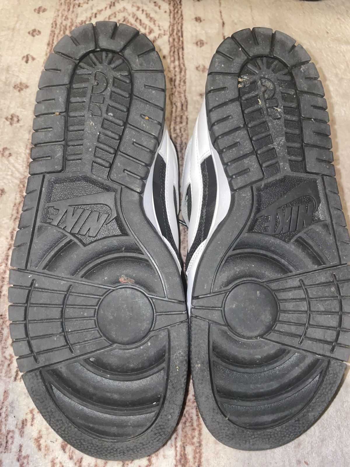 Nike Nike reverse panda dunks Size US 9.5 / EU 42-43 - 7 Thumbnail