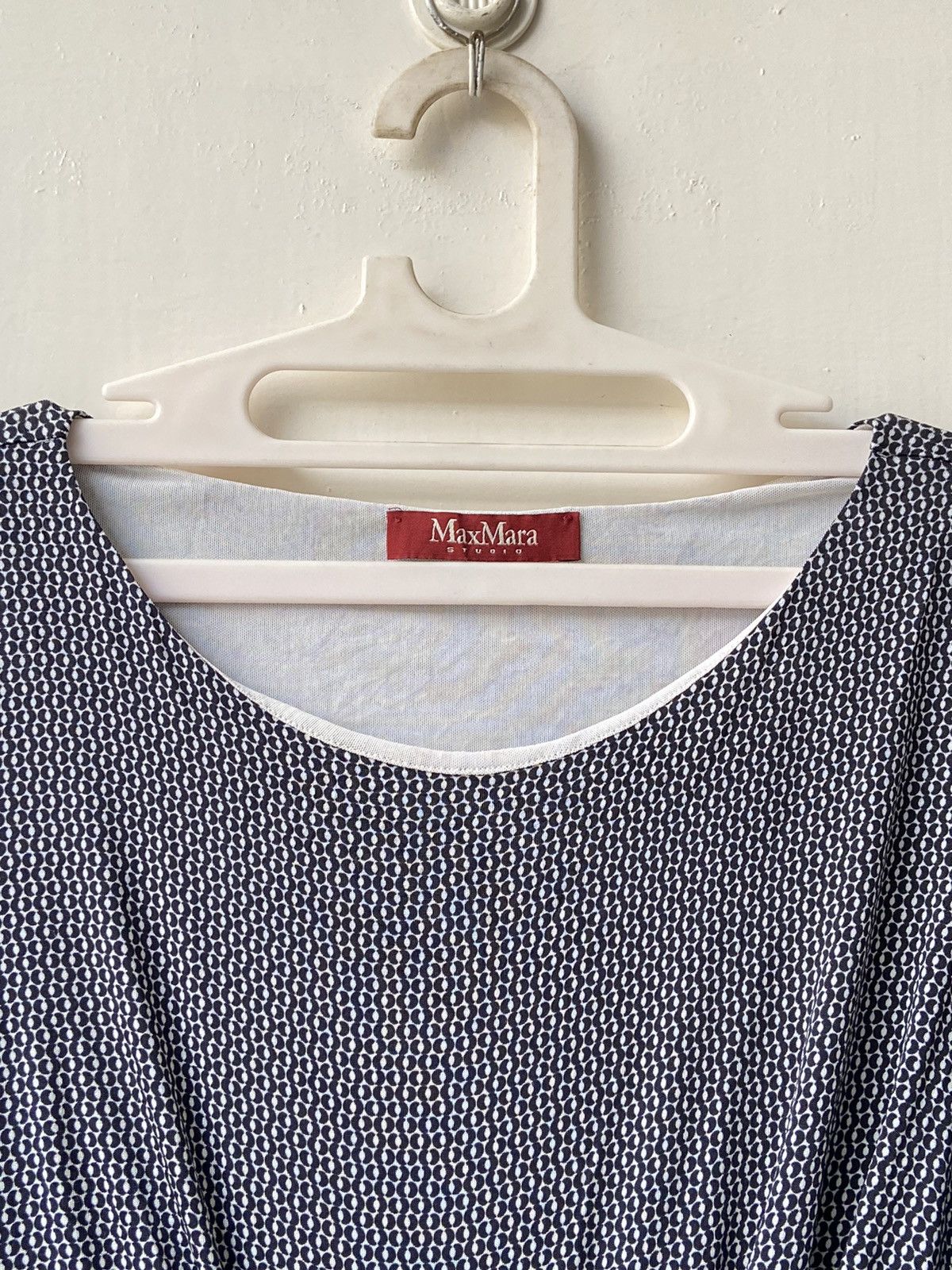 Max Mara MAX MARA STUDIO Motive T-shirt Size XXS / US 00 / IT 34 - 4 Thumbnail