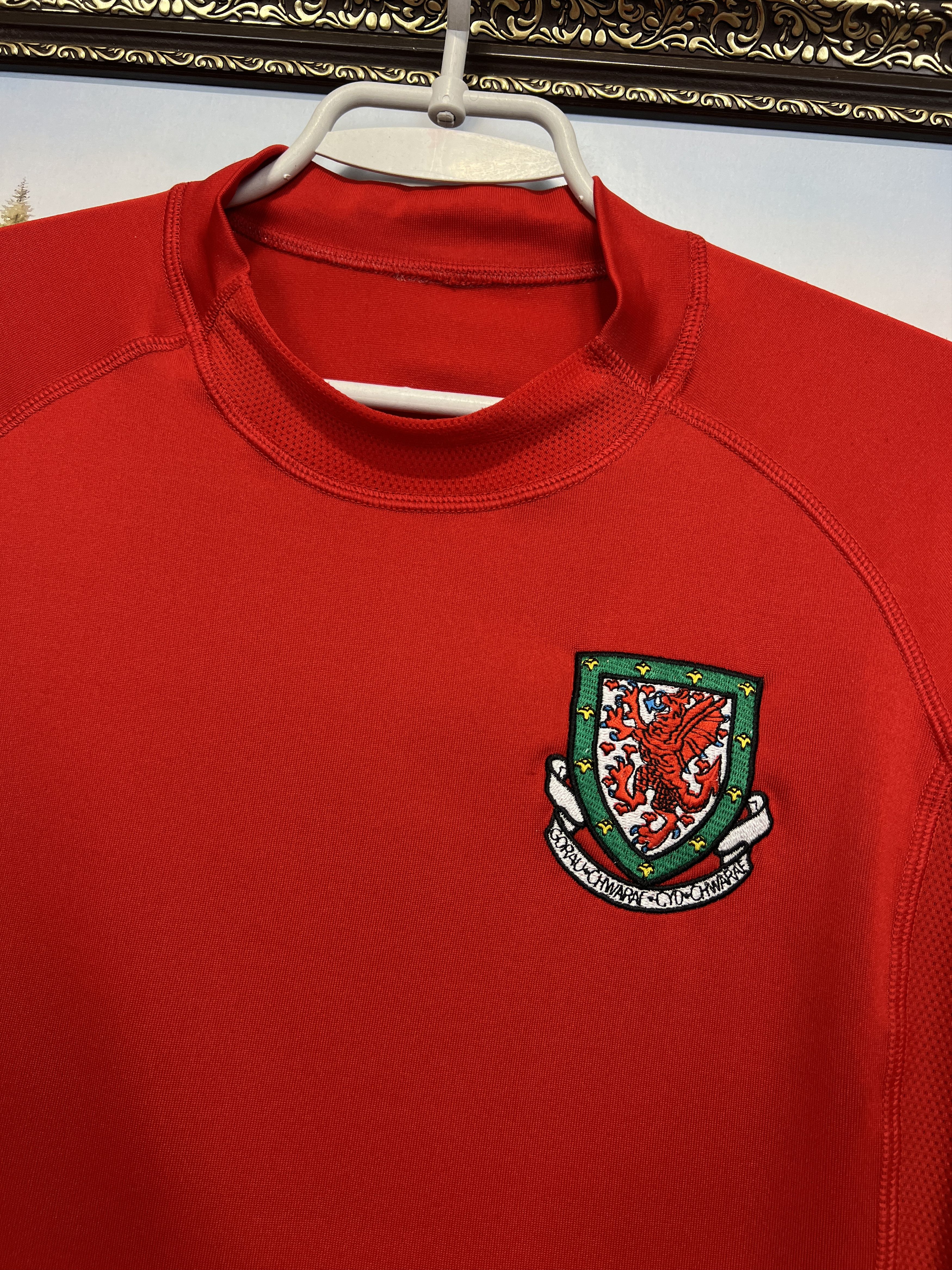 Kappa Wales Home football shirt 2002 Soccer Red Jersey Trikot Rare Size US M / EU 48-50 / 2 - 3 Thumbnail