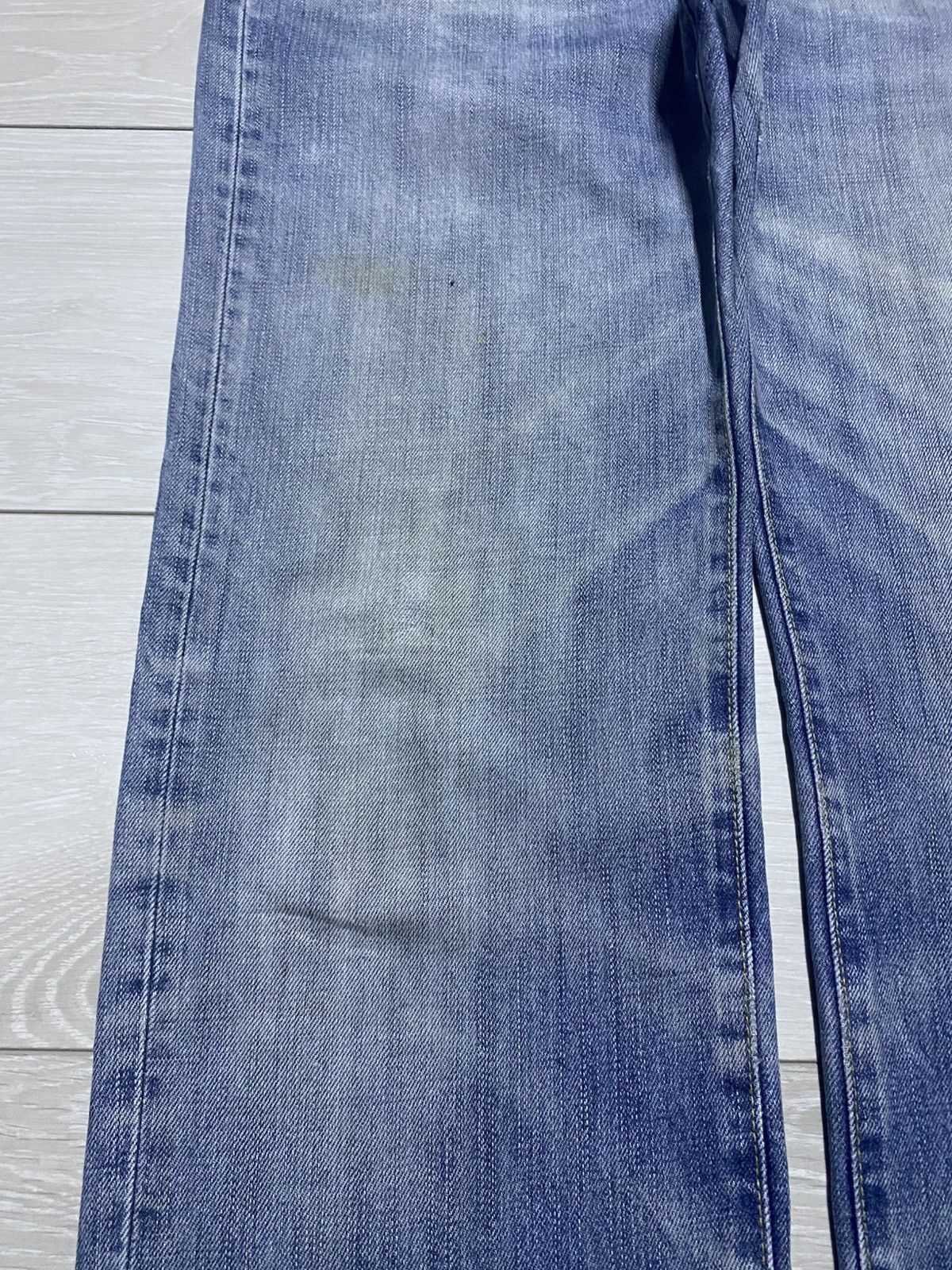 Japanese Brand Vintage Japanese Uniqlo S-002 Light Wash Distressed Jeans Size US 33 - 7 Thumbnail