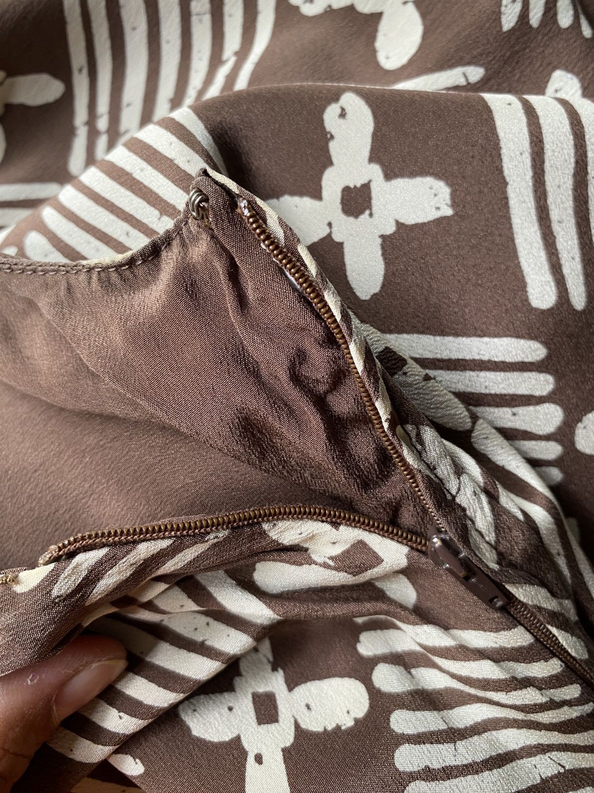 Valentino Boutique Brown and White Print Mini Dress is available for  purchase on au PAY Market - Imported Goods Online Store Co.Ltd. | au PAY  Market - Online Shopping Site