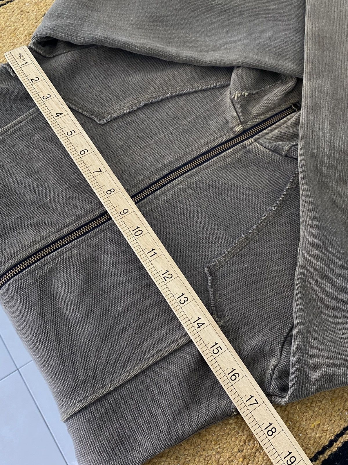 Japanese Brand No ID Y2K Distressed Zip Hoodie Jacket Olive Fade Slim Fit Size US M / EU 48-50 / 2 - 4 Thumbnail