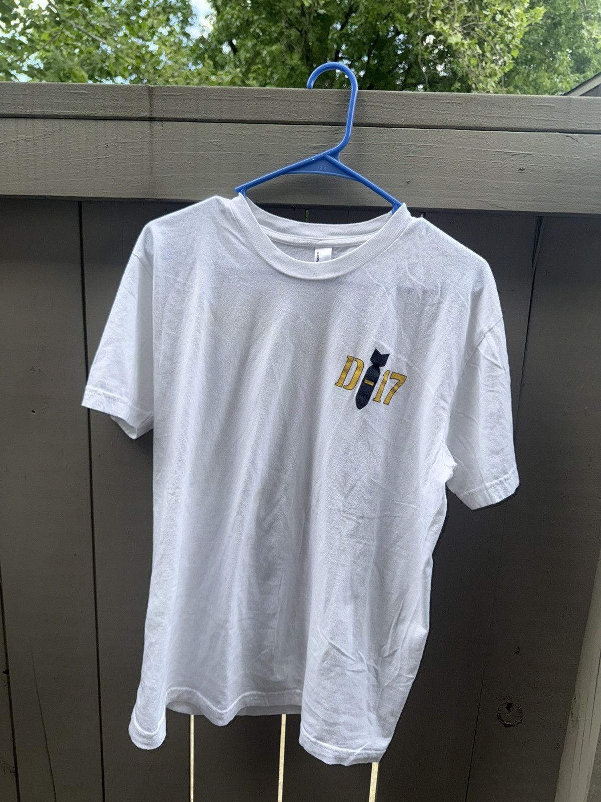 Other Army Bomb Girl Tee Size US L / EU 52-54 / 3 - 2 Thumbnail