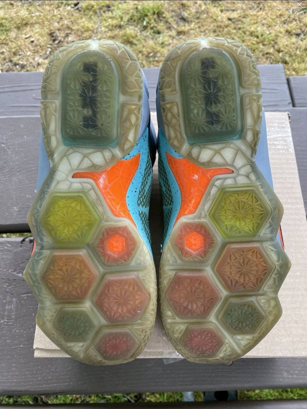 Nike Nike LeBron 12 NSRL 684593301 Size 9.5 Men Size US 9.5 / EU 42-43 - 6 Thumbnail