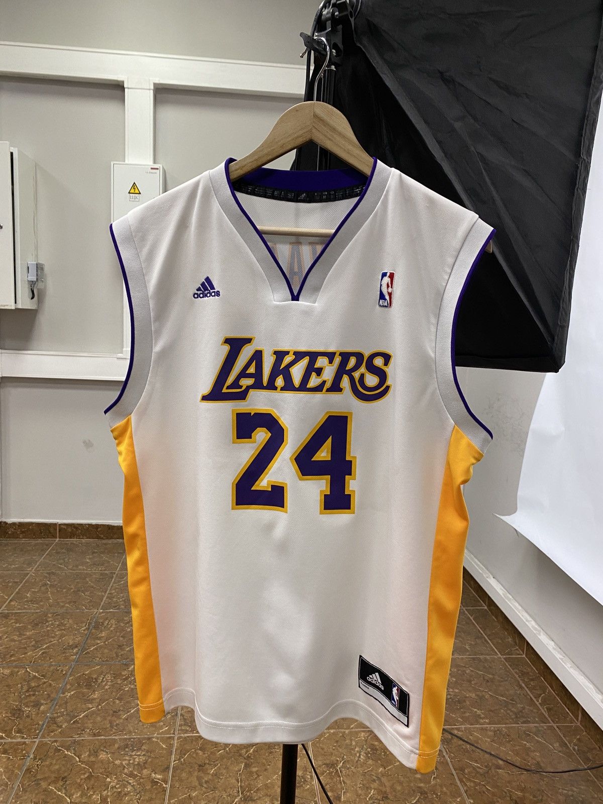 Adidas 🇺🇸 Vintage Kobe Bryant 24 Adidas L A Lakers 2014 Jersey Rare Size US M / EU 48-50 / 2 - 2 Thumbnail
