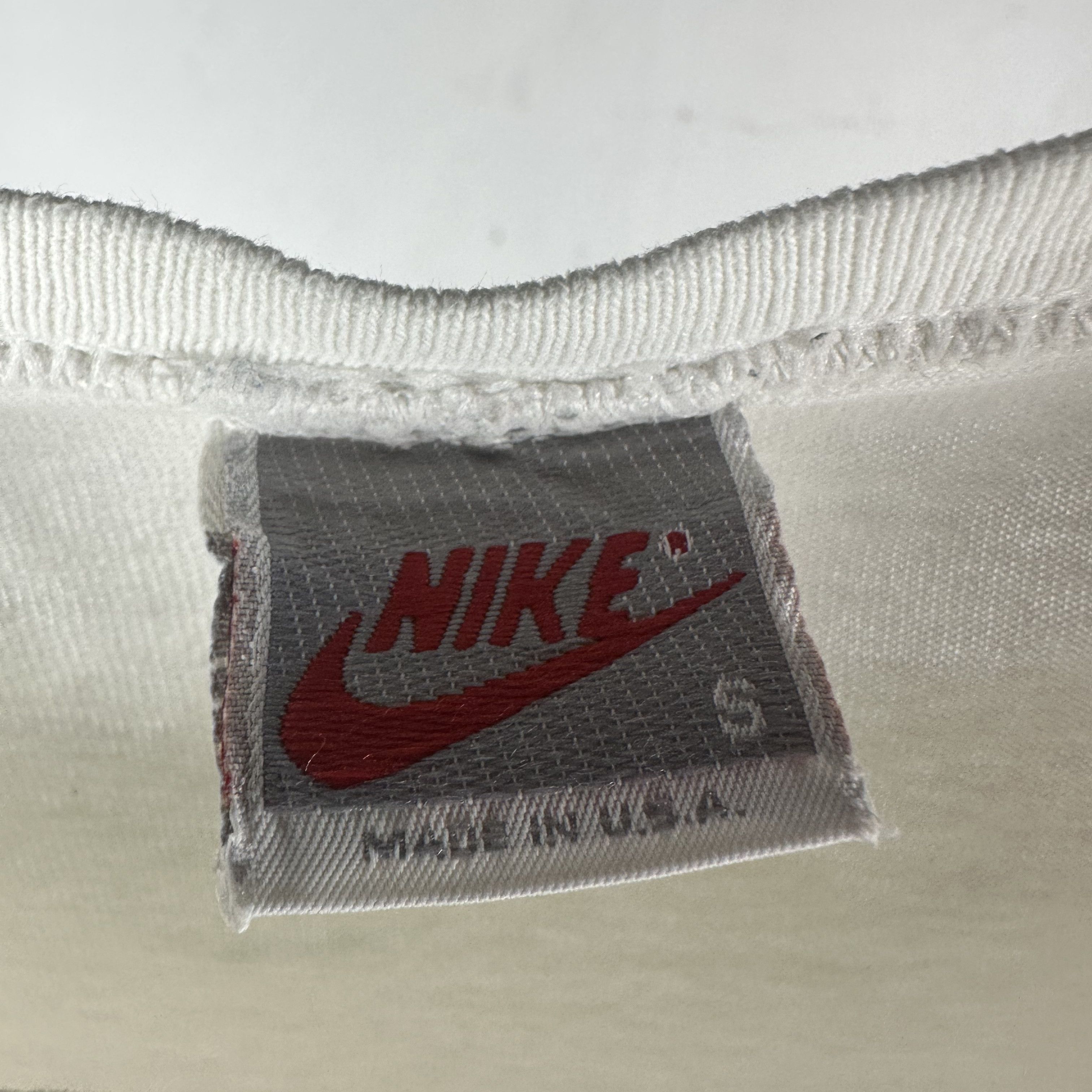 Vintage ​​​90s Nike Artwork Promo Graphic Single Stitch T-shirt Size US S / EU 44-46 / 1 - 3 Thumbnail