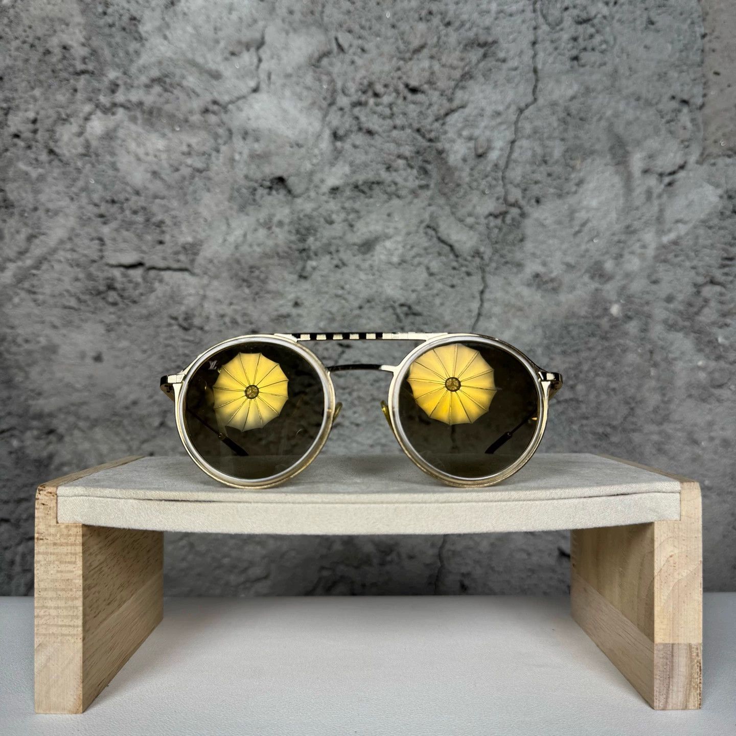 Louis Vuitton Louis Vuitton Deadstock Sunglasses Size ONE SIZE - 1 Thumbnail