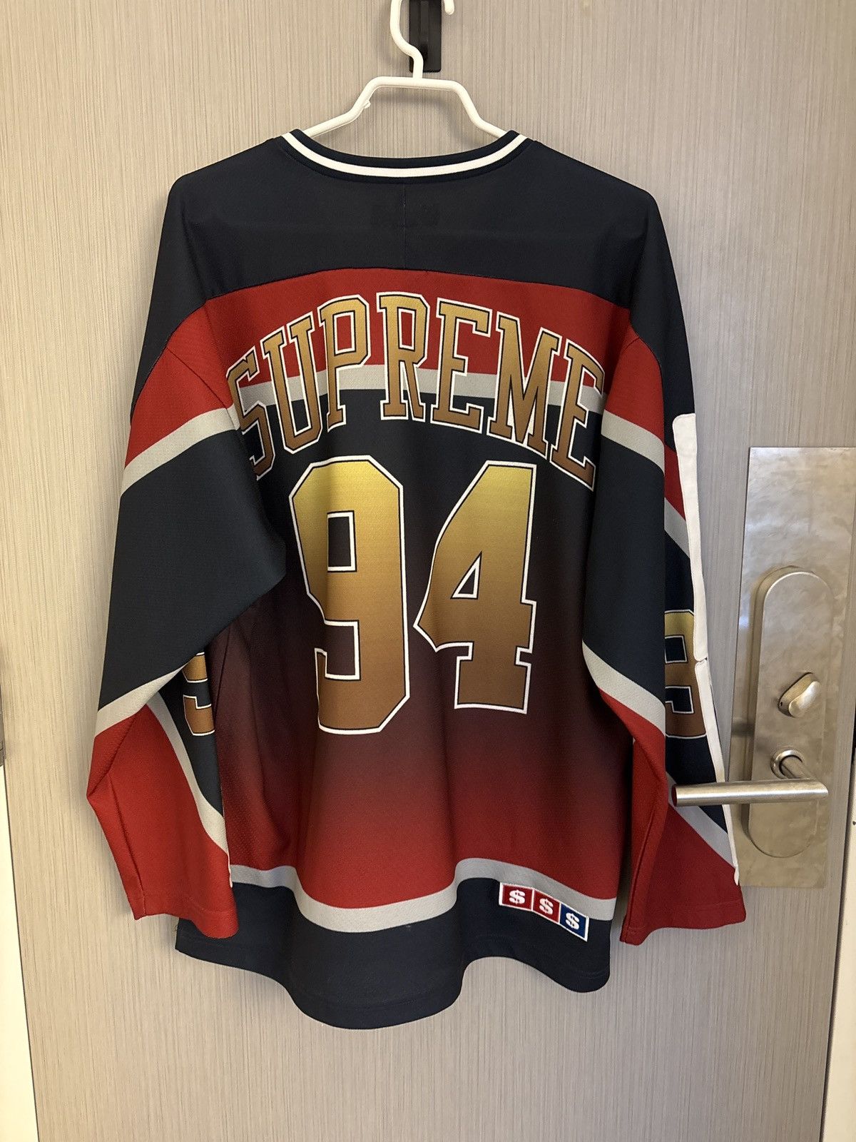 Supreme Supreme Bones hockey jersey Size US M / EU 48-50 / 2 - 6 Thumbnail