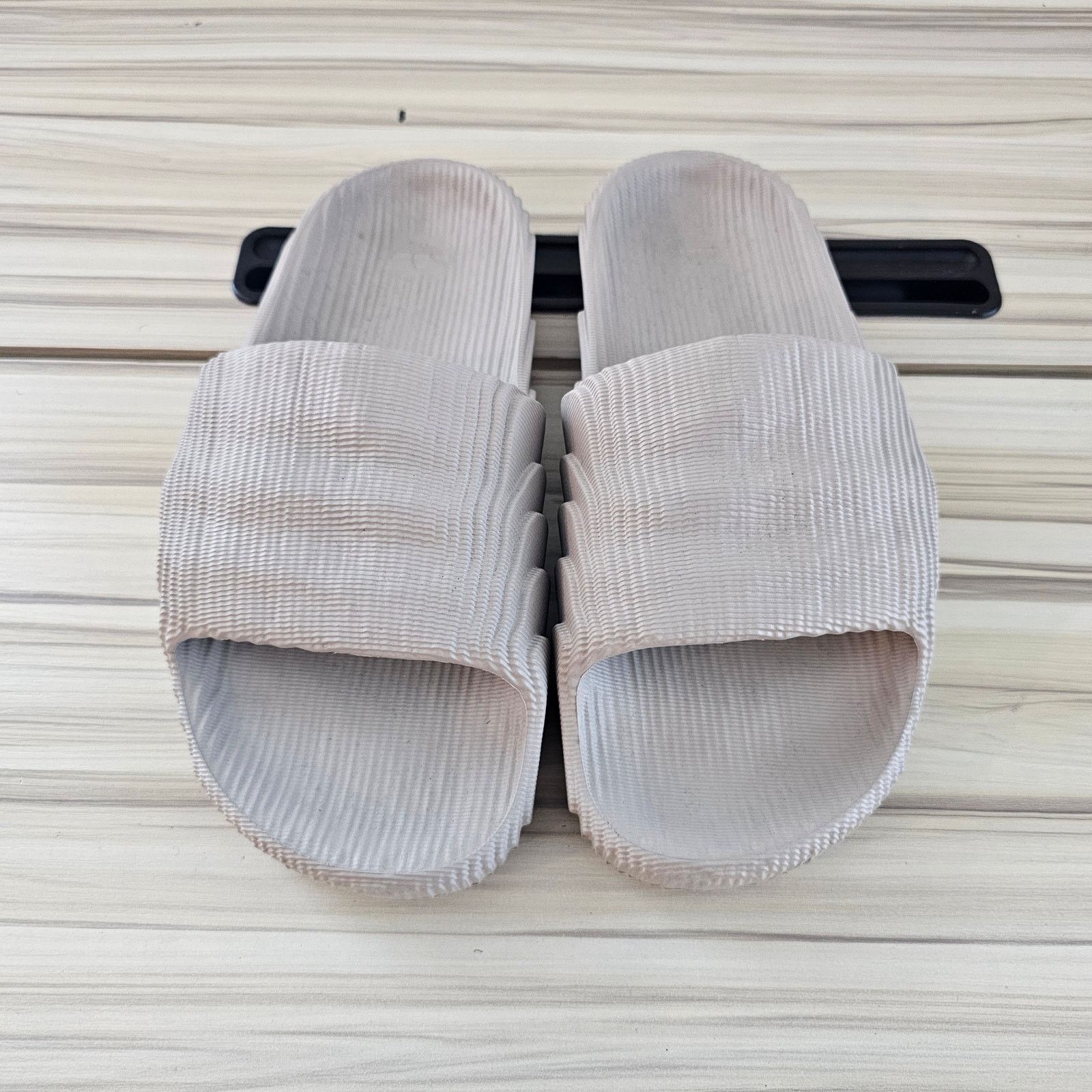 Adidas Adidas Originals Adilette 22 Men's Slide Sandals Gray Size 6 Size US 6 / EU 39 - 5 Thumbnail
