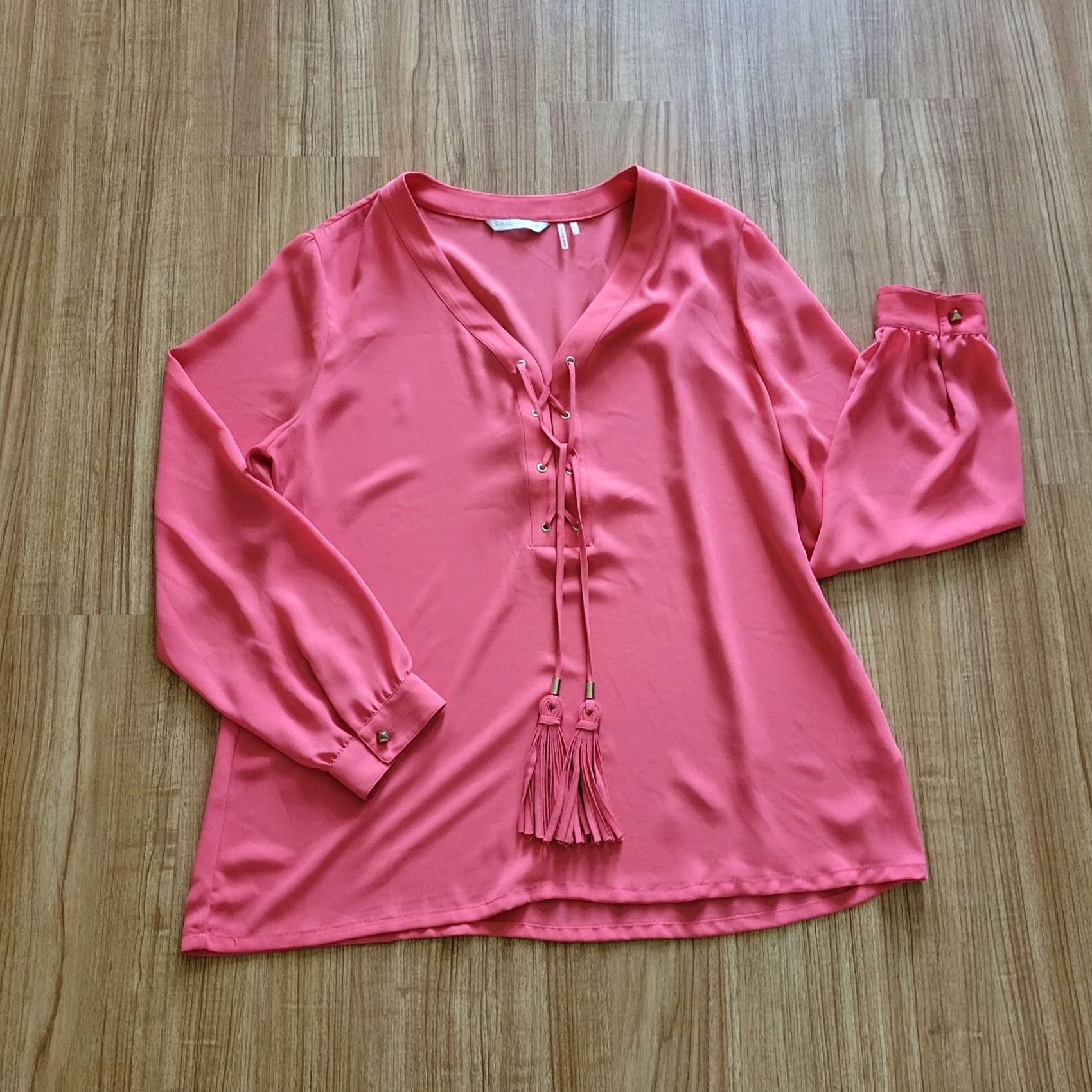 Soft Surroundings Soft Surroundings Shirt Womens L Orange Coral V-Neck Tie Tassels Long Sleeve Blouse Mens? Ladies? Size L / US 10 / IT 46 - 2 Thumbnail