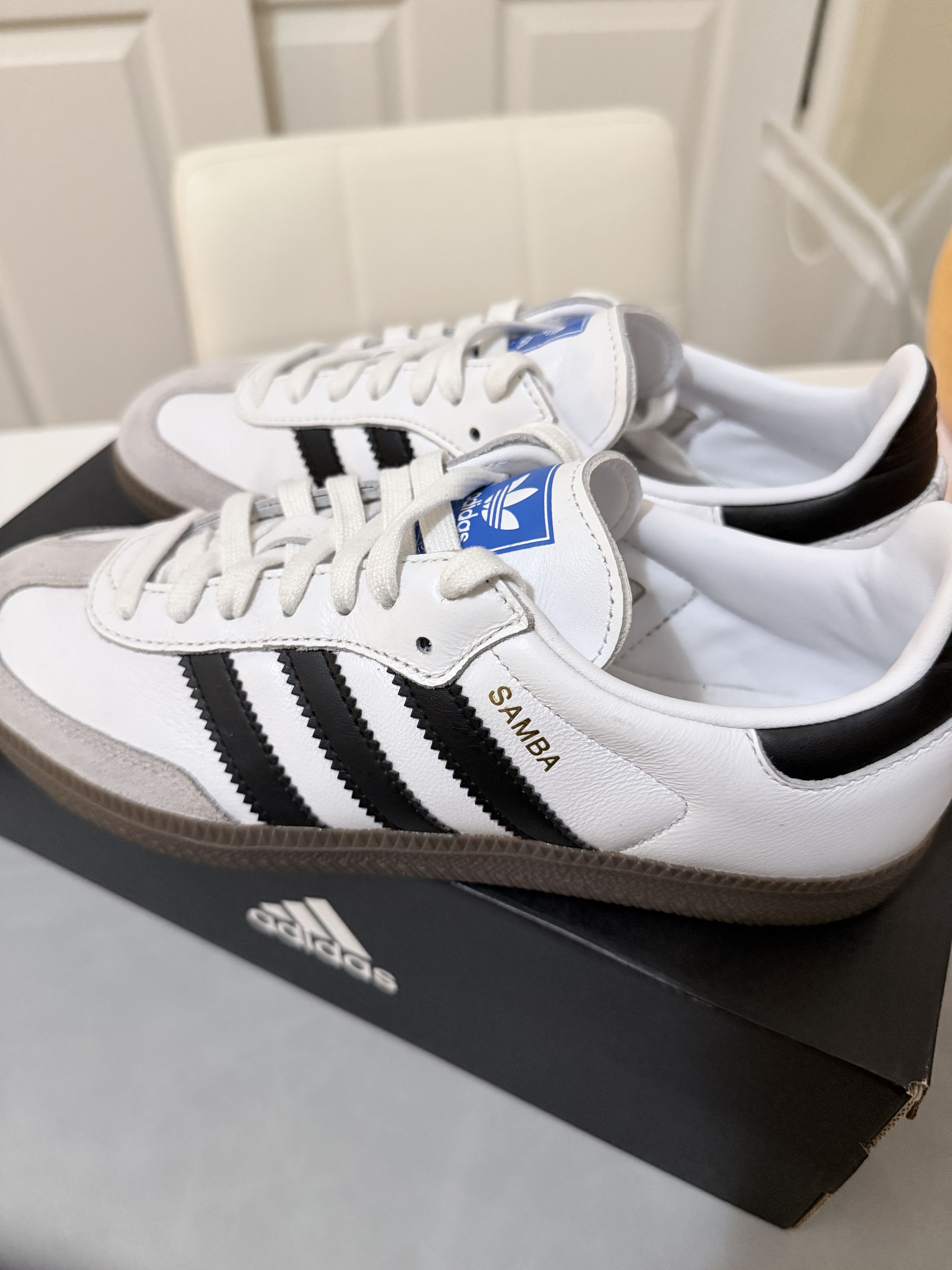 Adidas adidas Sambas M7/W8 - New Size US 7 / EU 40 - 9 Thumbnail
