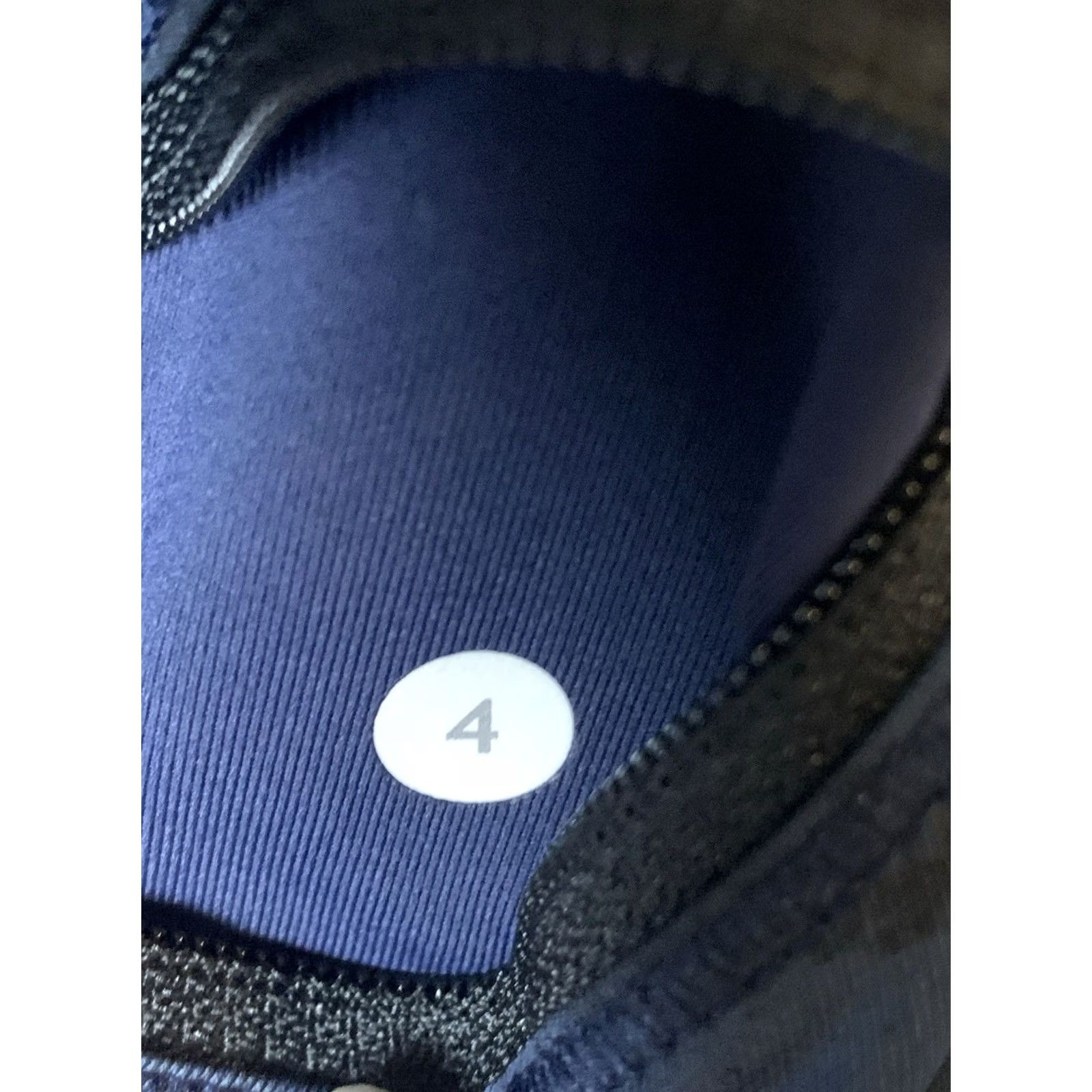 Lululemon Lululemon Athletica Women’s Size 4 Blue Stripped Leggings Capri Yoga CoolMax Size 27" / US 4 / IT 40 - 6 Thumbnail