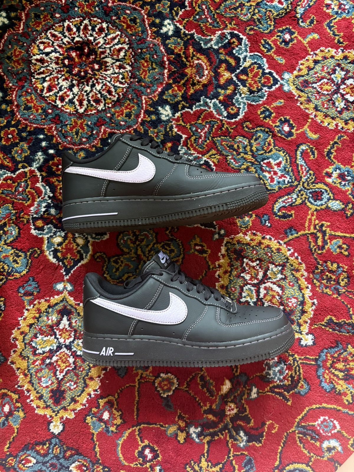 Nike Nike Air Force 1 '07 LV8 Size US 9 / IT 39 - 2 Thumbnail