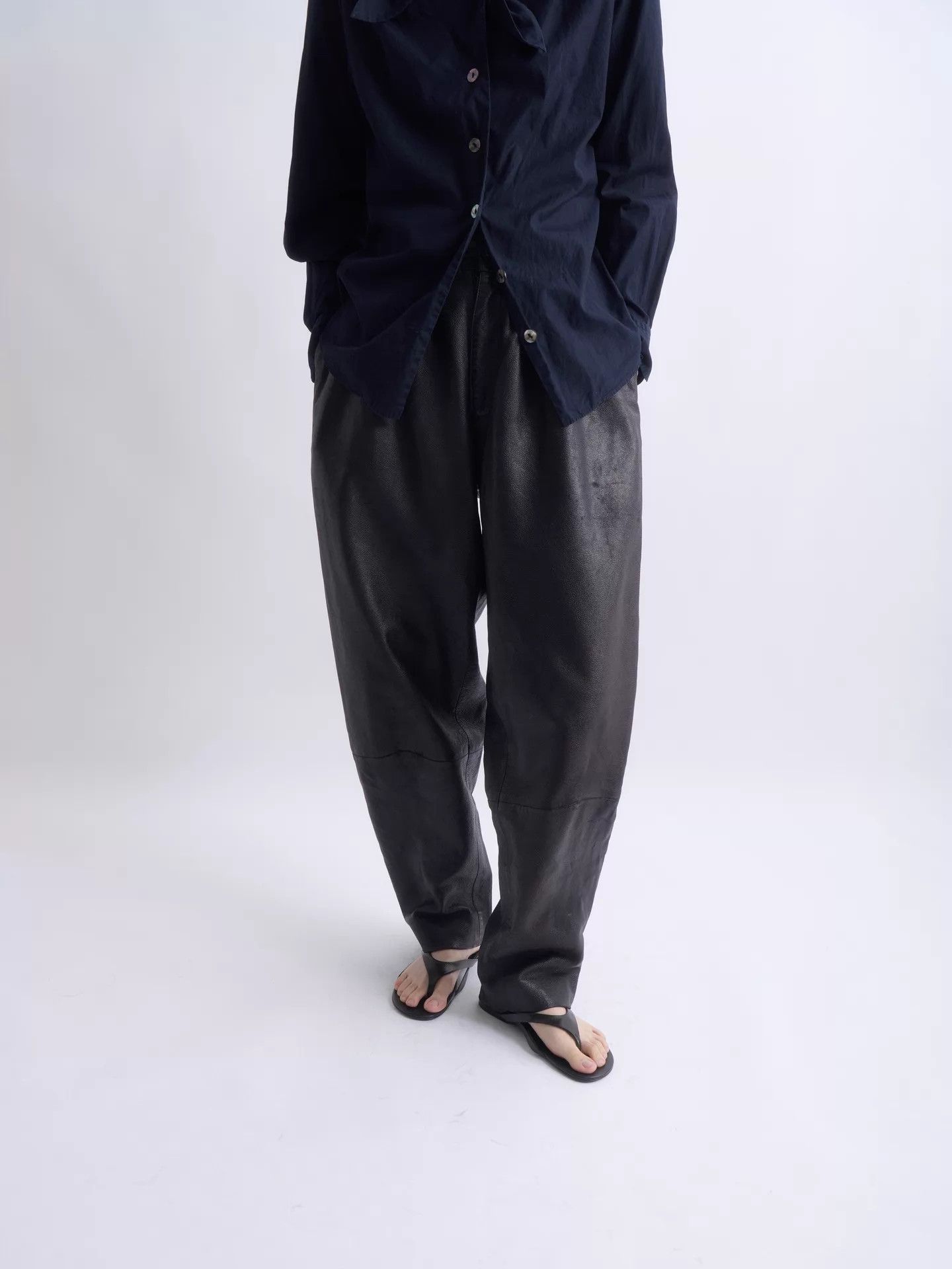 Kenzo KENZO 80s Vintage Black Lambskin Pleated Pants Size US 32 / EU 48 - 2 Thumbnail