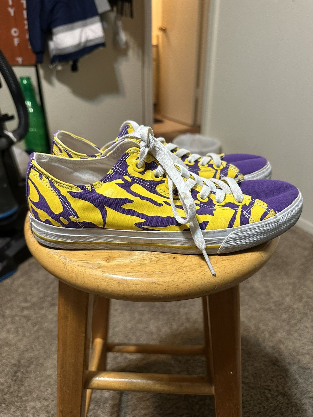 NCAA Vintage NCAA LSU Tigers “triple strips” 00s size 7.5 Size US 7.5 / EU 40-41 - 1 Thumbnail