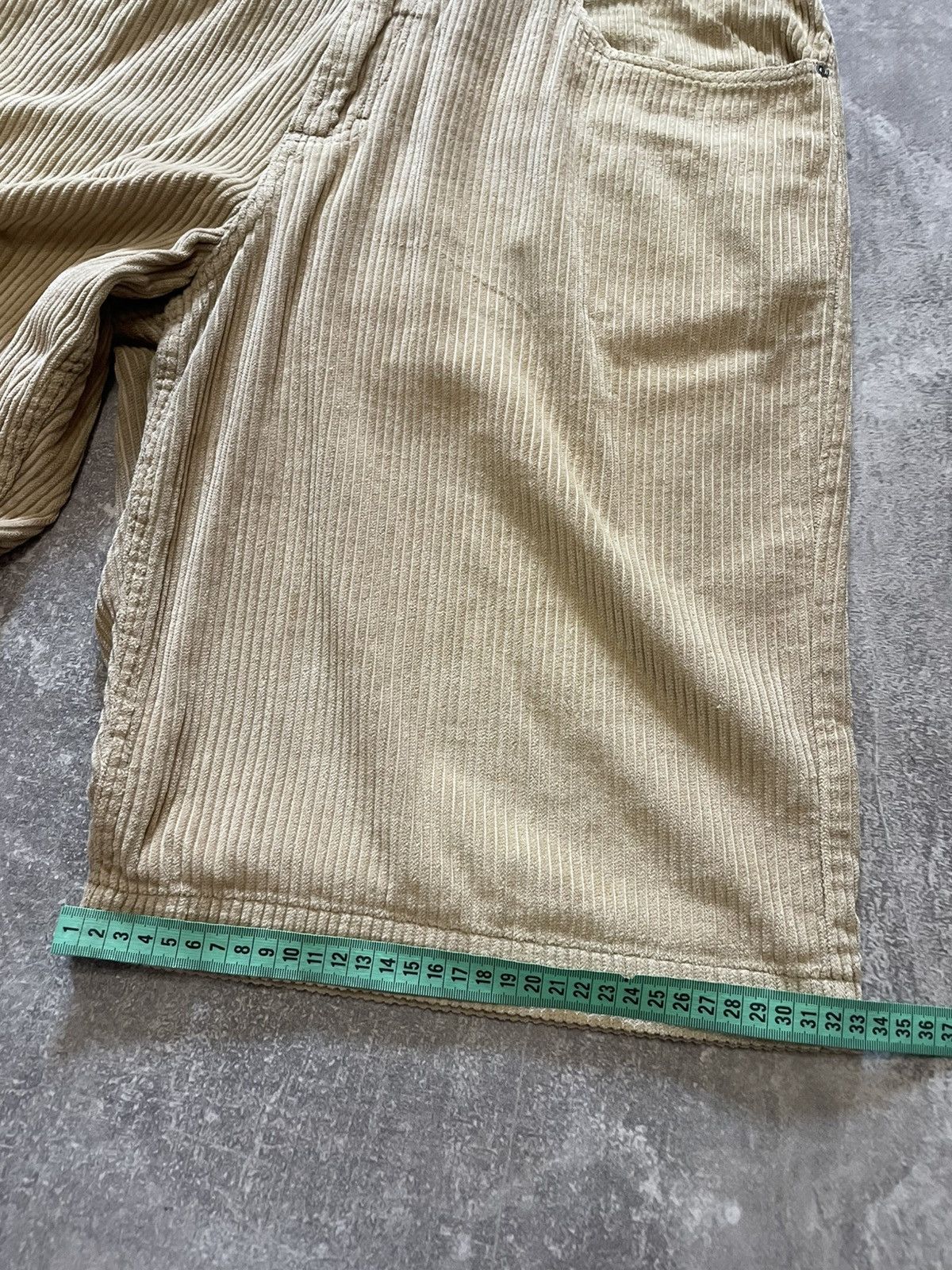 Dickies × Vintage Vintage Dickies Baige Velvet Big Daddy Buggy Shorts 34 Size US 34 / EU 50 - 19 Thumbnail