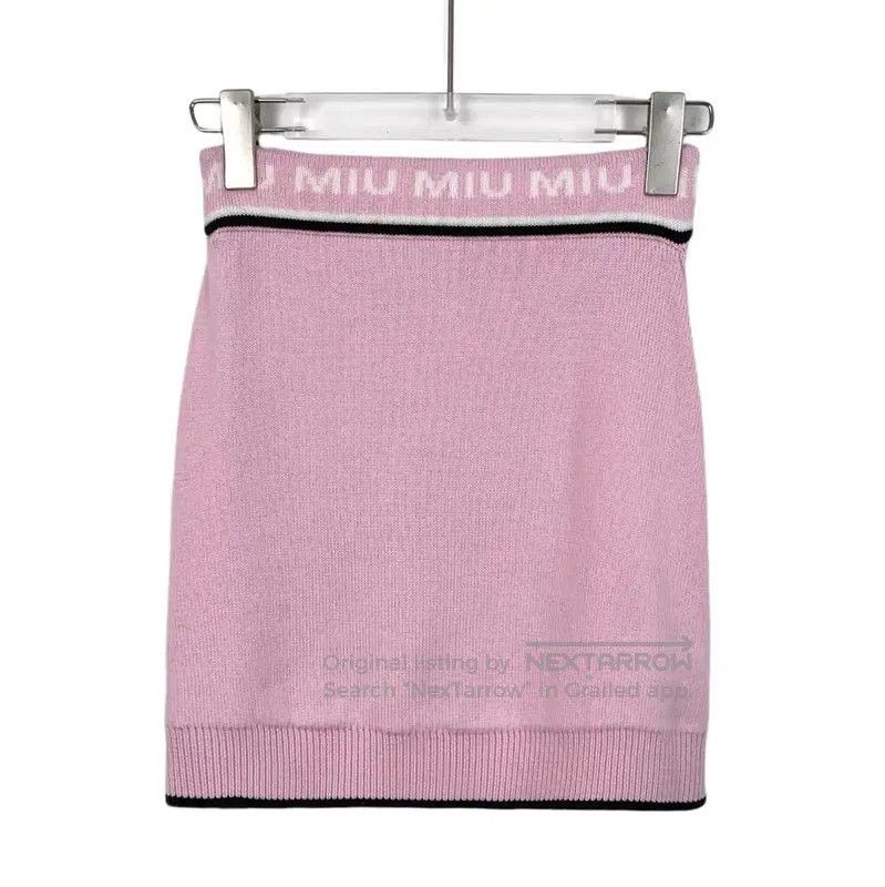 Miu Miu Miu Miu Pink Wool Mini Skirt . Size 22" - 2 Thumbnail