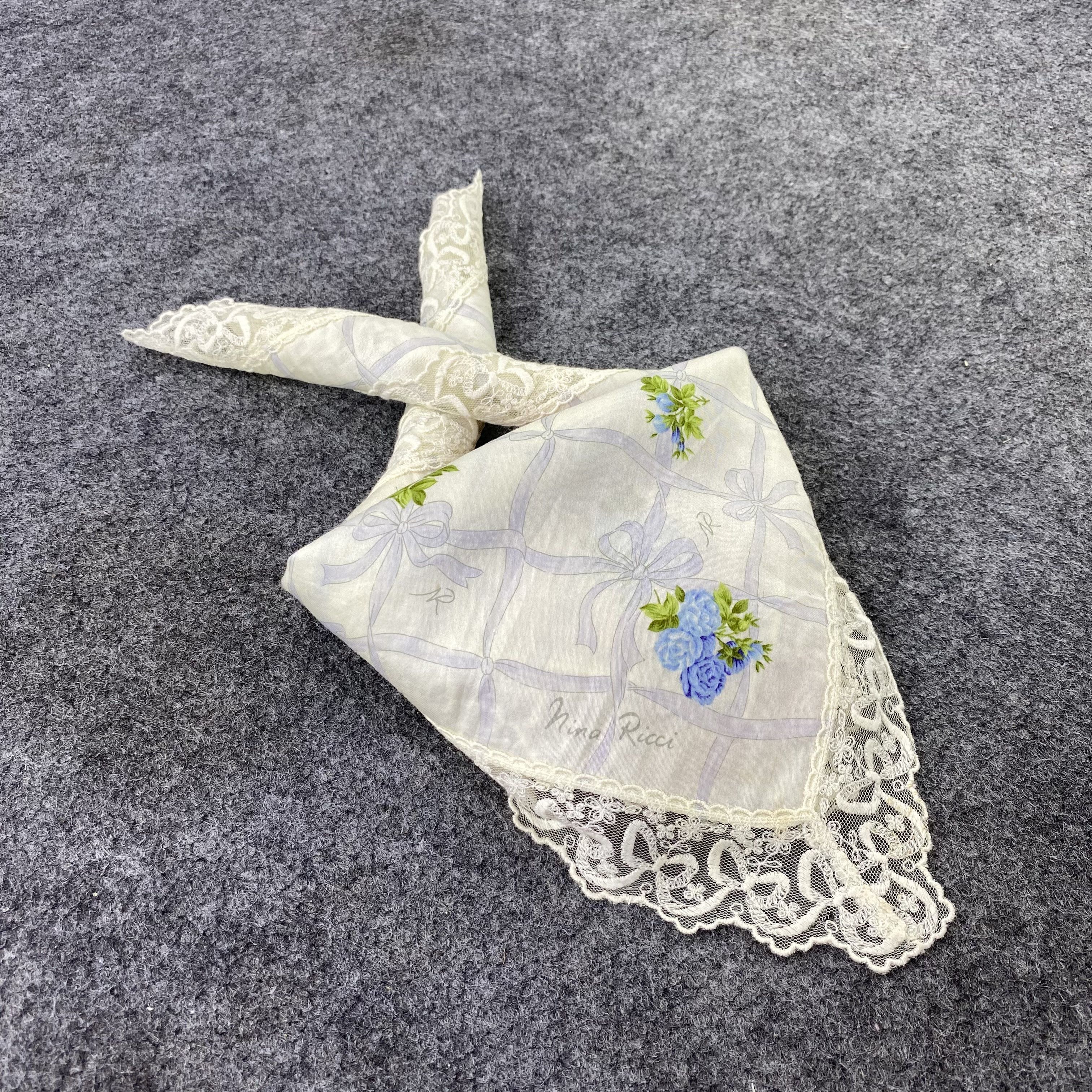 Nina Ricci Nina Ricci Handkerchief / Bandana / Neckerchief-B1104 Size ONE SIZE - 1 Thumbnail