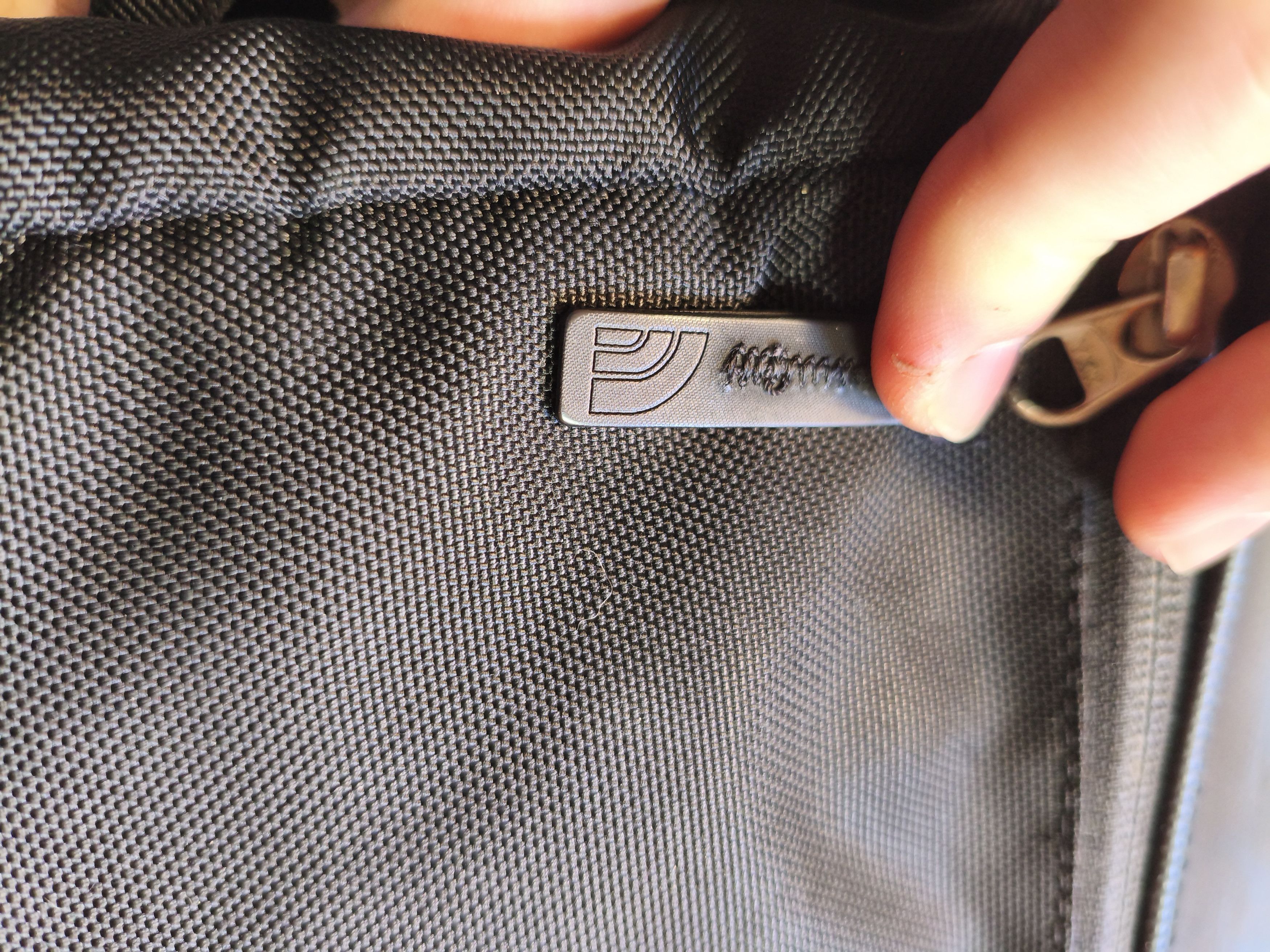 The North Face North Face Base Camp Messenger Bag Size ONE SIZE - 3 Thumbnail