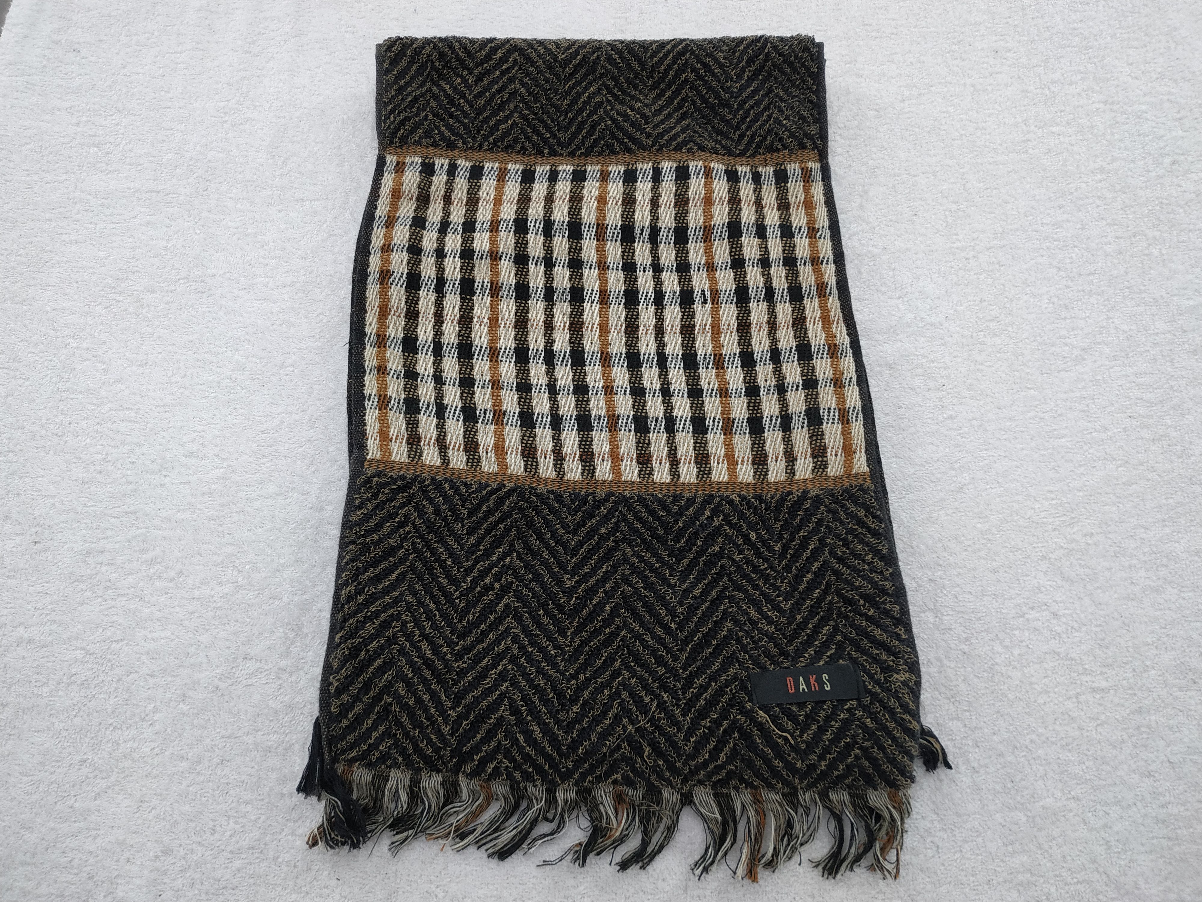 DAKS Vintage Daks Scarf/Muffler/Neckwear MF044 Size ONE SIZE - 1 Thumbnail