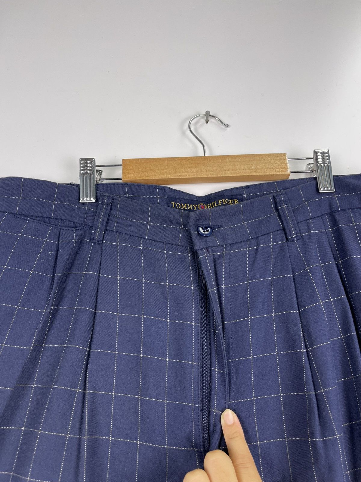 Tommy Hilfiger Tommy Hilfiger Casual Pant Size US 34 / EU 50 - 12 Thumbnail