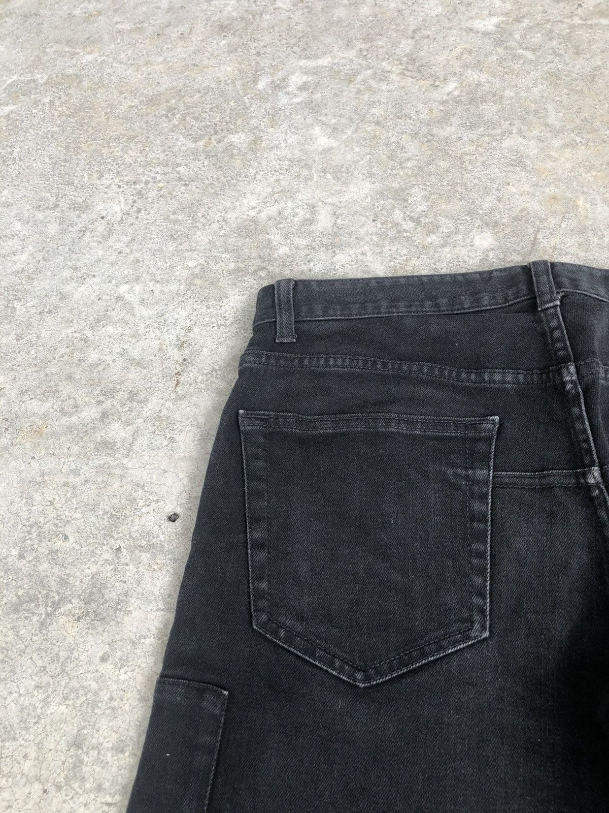 Undercover × Uniqlo Undercover X Uniqlo Skinny Jeans Size US 30 / EU 46 - 16 Thumbnail