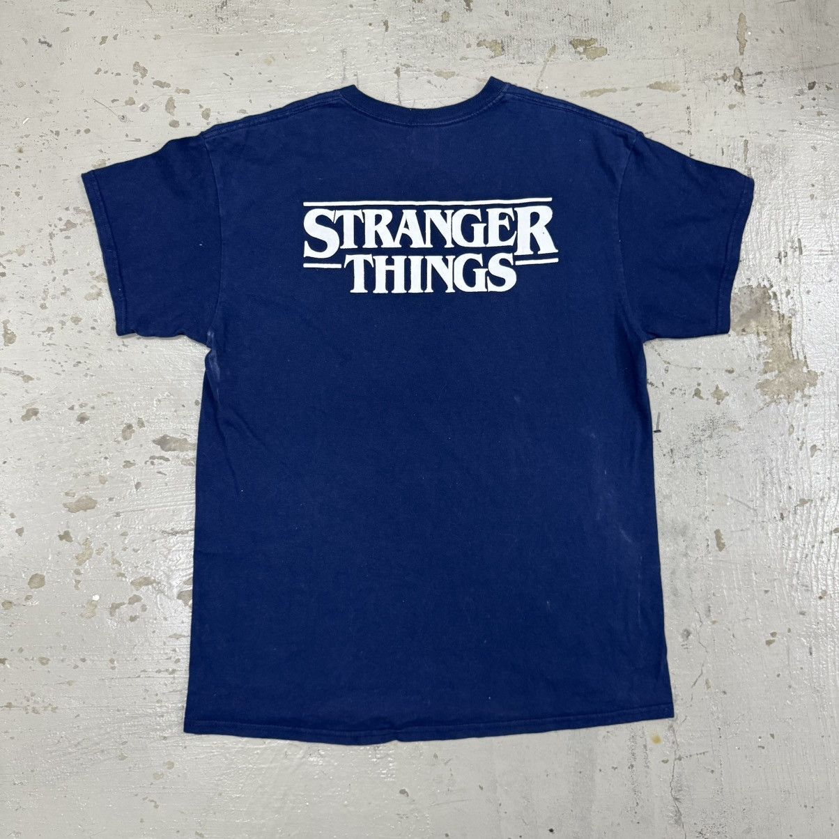 Vintage Vintage Stranger Things Hawkins AV Club Tee Size US L / EU 52-54 / 3 - 5 Thumbnail