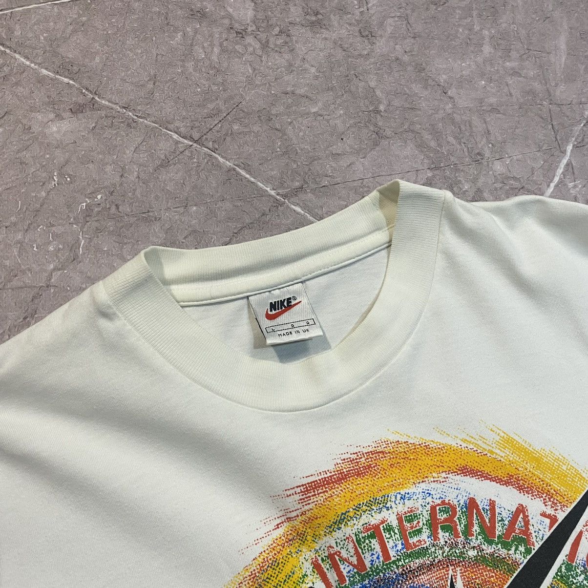 Nike VINTAGE NIKE INTERNATIONAL 1996 TEE BIG LOGO USA Size US L / EU 52-54 / 3 - 8 Thumbnail