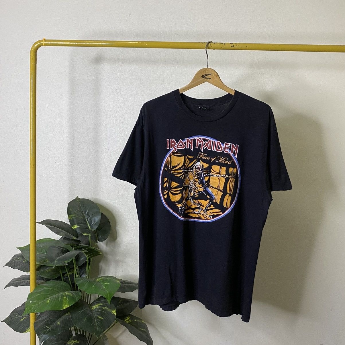 Iron Maiden Vintage 1990s Iron Maiden Piece Of Mind Band T Shirt Size US XL / EU 56 / 4 - 1 Thumbnail