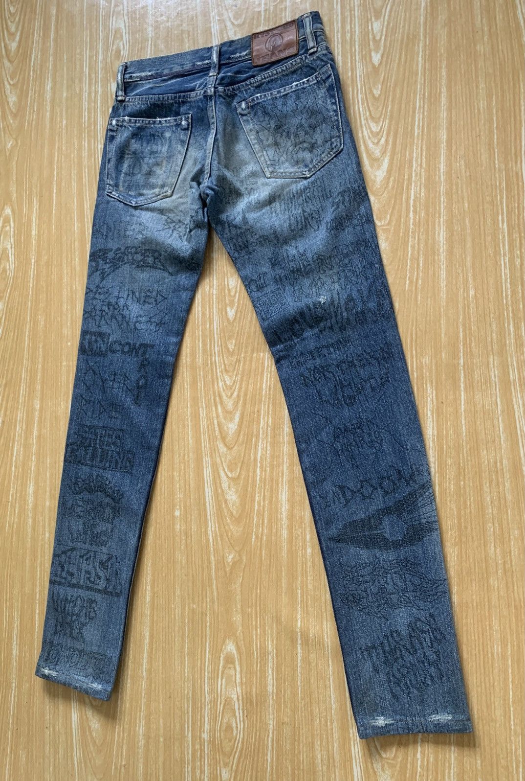 Hysteric Glamour Rare..!! xxs Hysteric Glamour full print metal band pants Size US 26 / EU 42 - 7 Thumbnail