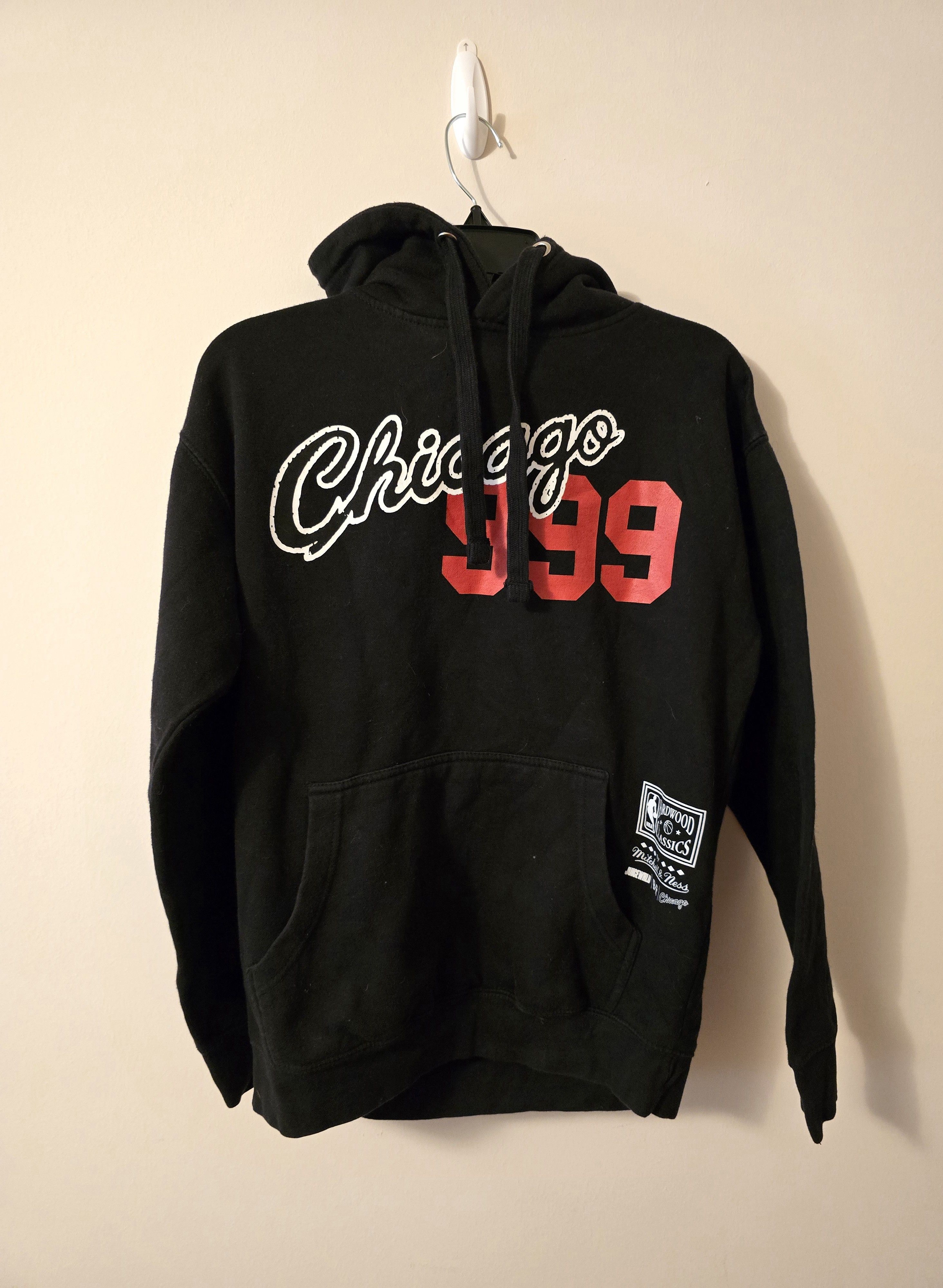 Juice wrld x chicago bulls hoodie hotsell