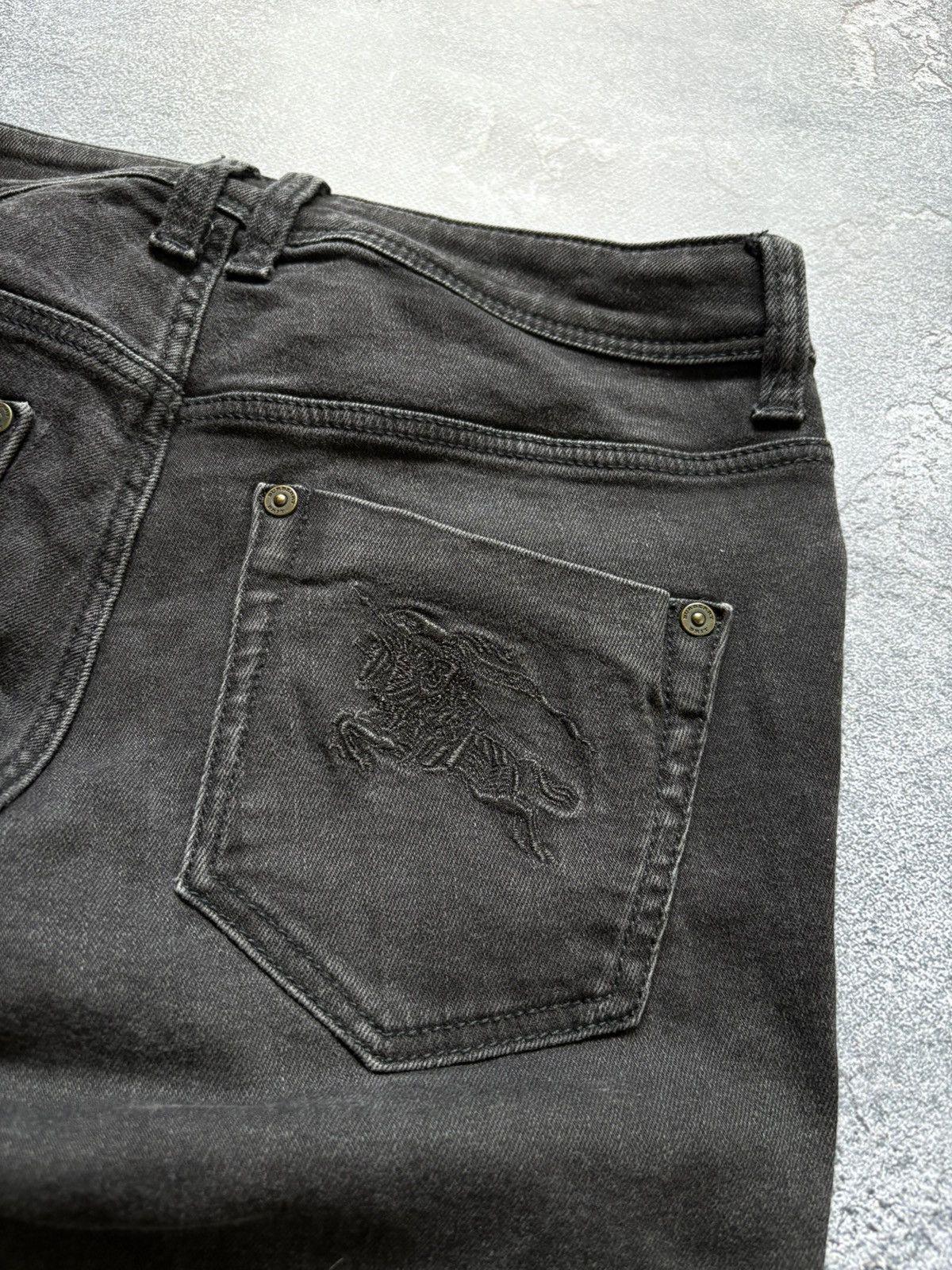 Burberry Vintage Burberry Logo Luxury Black Slim Jeans Size 27" / US 4 / IT 40 - 6 Thumbnail