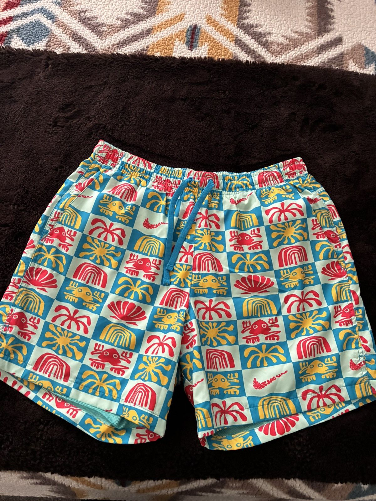 Nike Club Woven Southwest Size L