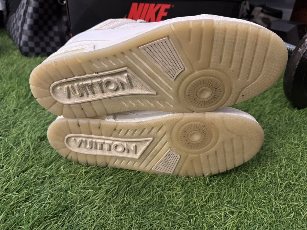 Louis Vuitton Louis Vuitton x Virgil Abloh White/Cream Sneakers Size US 9.5 / EU 42-43 - 3 Thumbnail