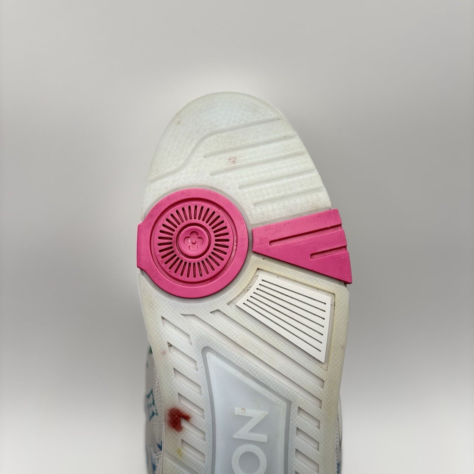 Louis Vuitton Louis Vuitton Skate ' Grey Monogram Multicolor' | GREAT! Size US 12.5 / EU 45-46 - 19 Thumbnail
