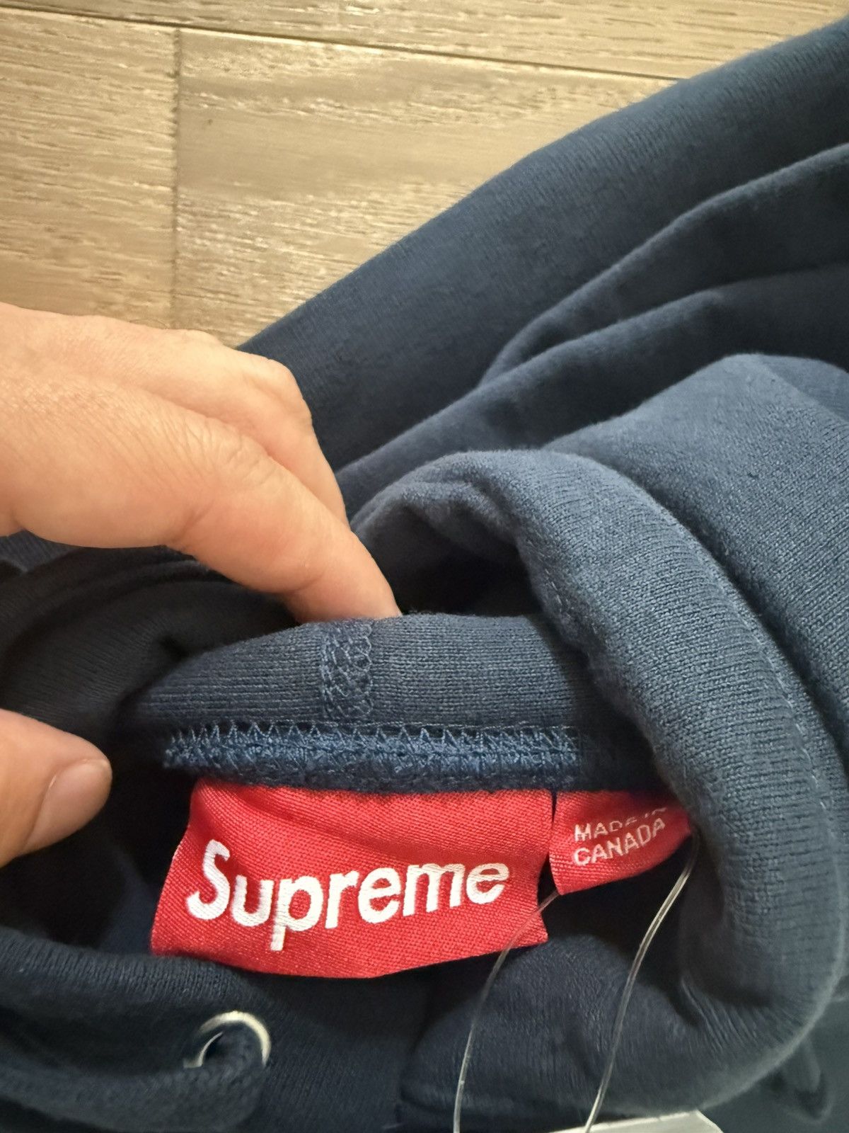 Supreme × Swarovski Supreme x Swarovski Motion Logo NAVY Hoodie FW25 L in Hand Size US L / EU 52-54 / 3 - 11 Thumbnail