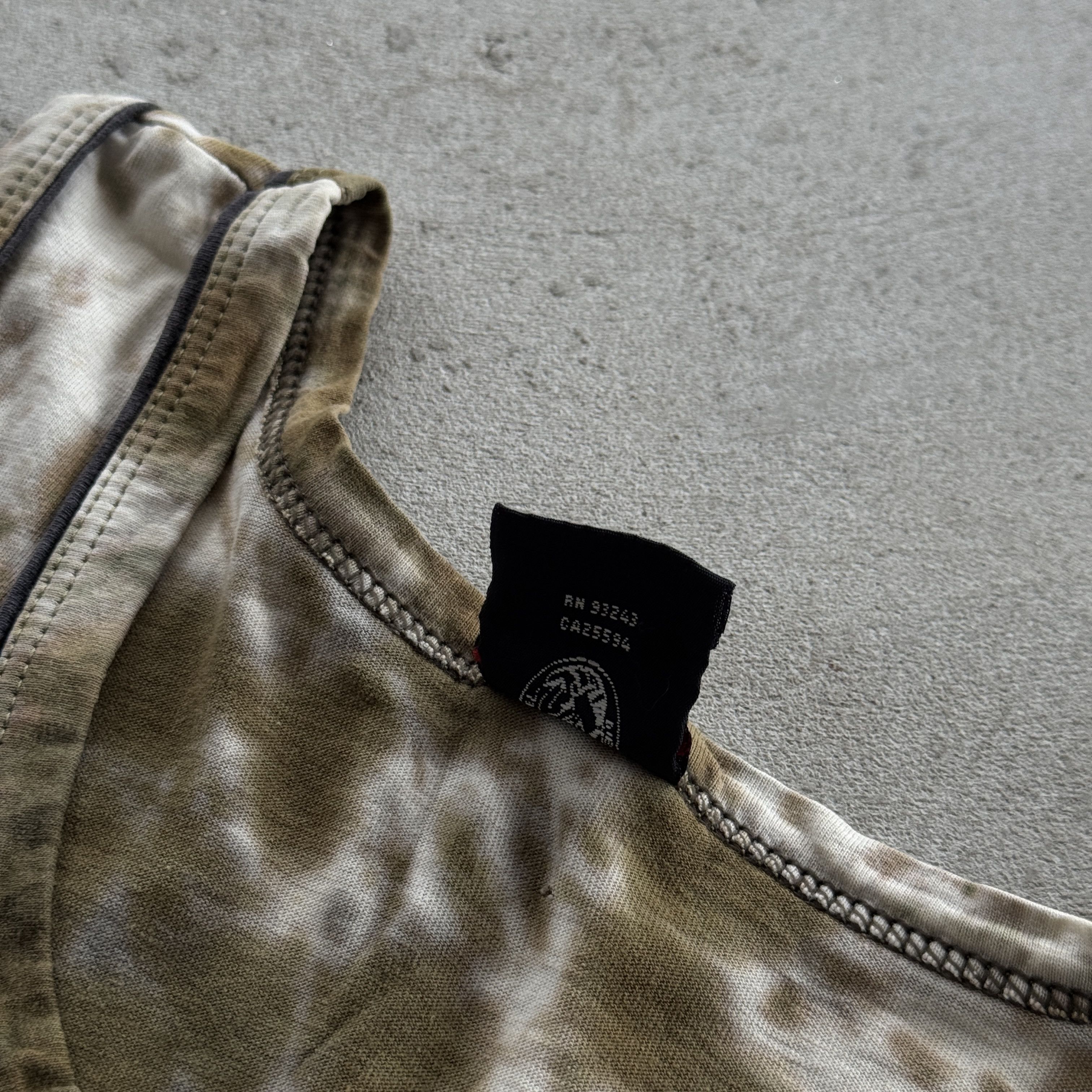 Diesel Vintage 90s Diesel Tank Top Sleeveless Tie Dye Tee Shirt Size US S / EU 44-46 / 1 - 5 Thumbnail