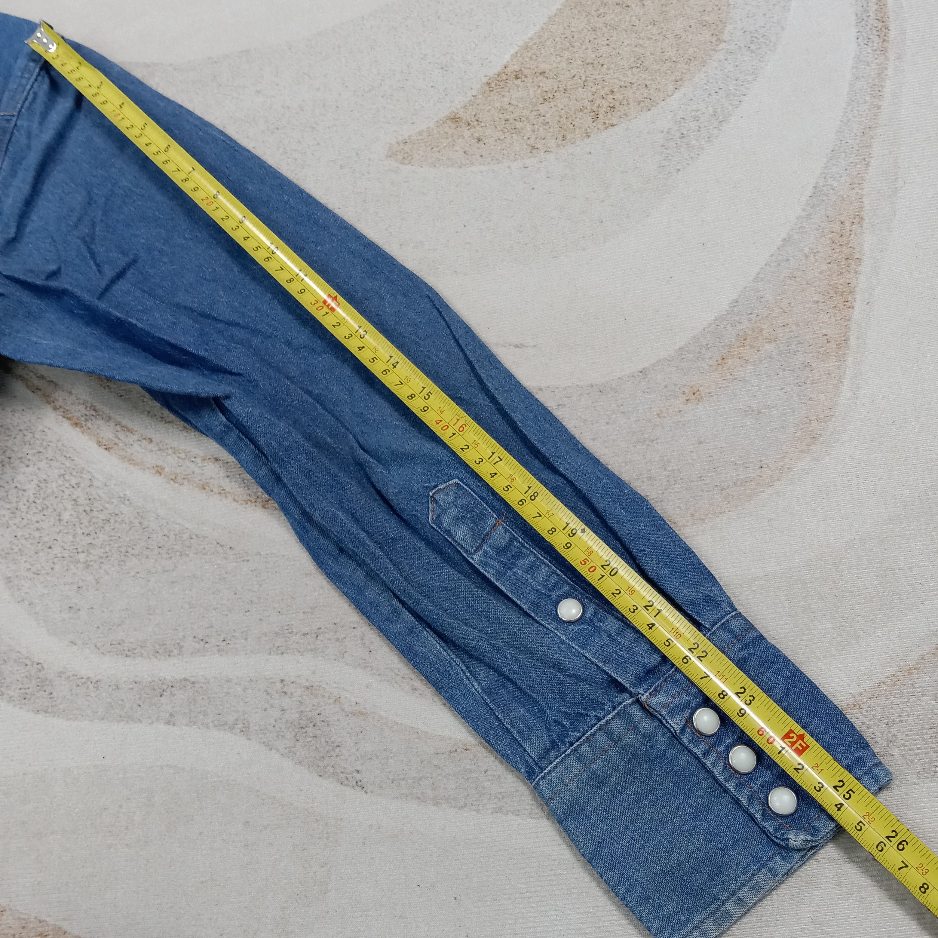 Wrangler Wrangler American Denim Shirt Button Up C276N23 Size US L / EU 52-54 / 3 - 7 Thumbnail