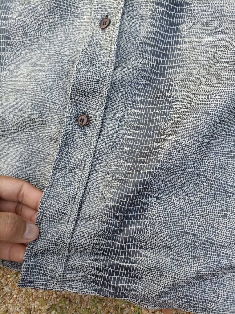 Flannel Flannel snake skin style Size US L / EU 52-54 / 3 - 8 Thumbnail