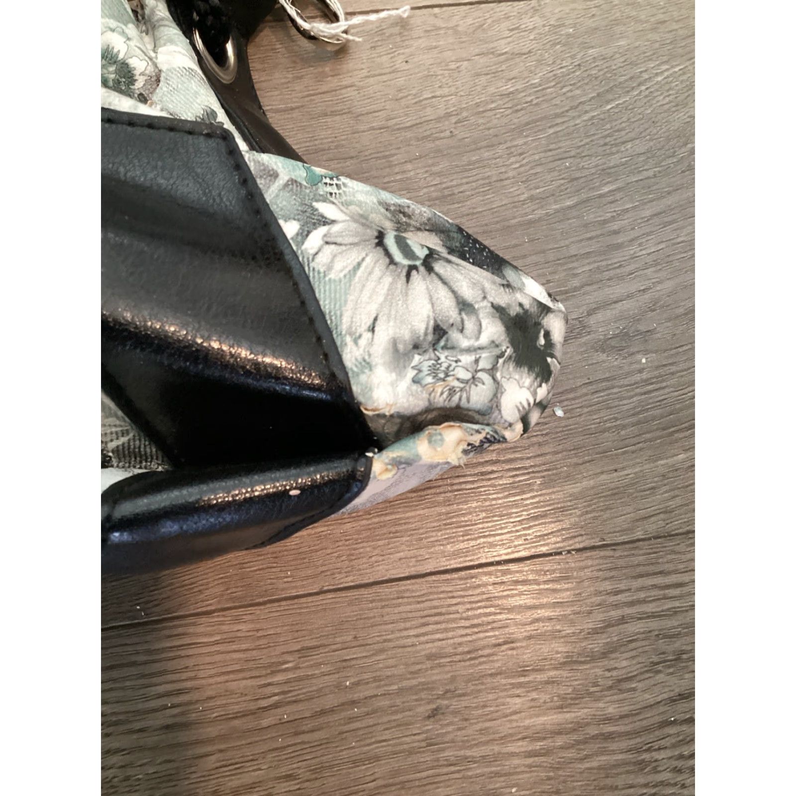 Vintage Gigi Hill Large Floral Shoulder Bag Black with Red Lining, Pockets - Women’s Travel, Casual, Business Size ONE SIZE - 7 Thumbnail