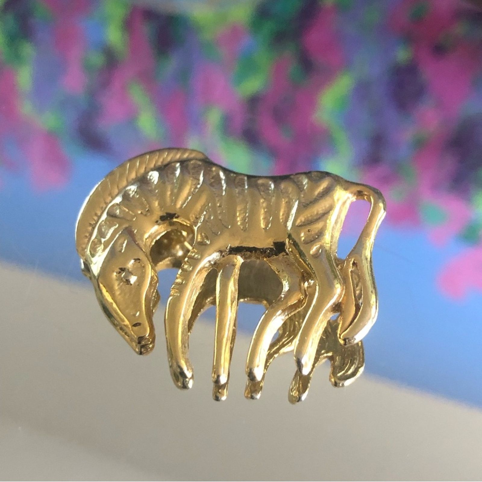 Vintage Vintage gold plated zebra brooch pin Size ONE SIZE - 1 Thumbnail