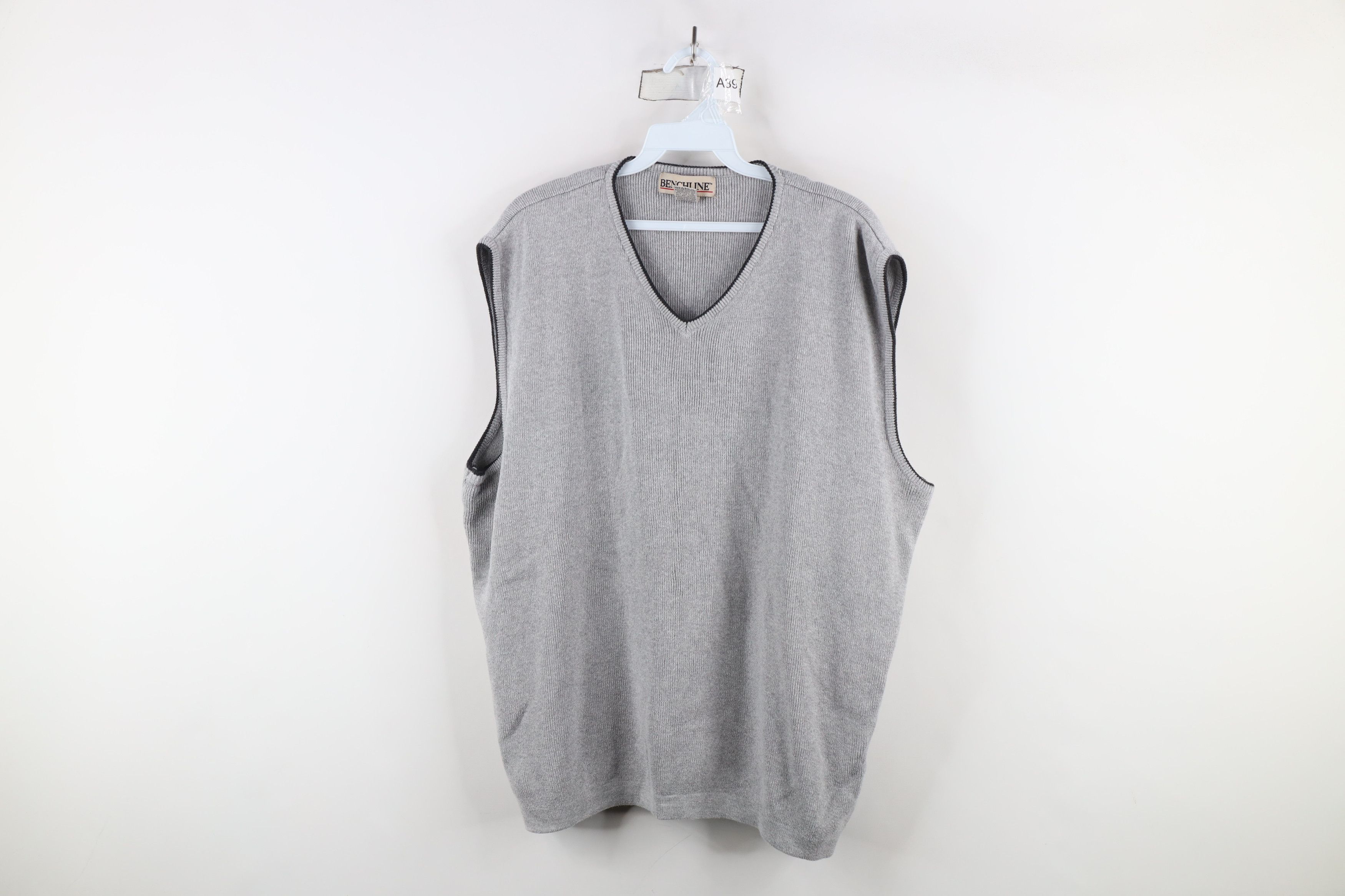 Vintage Vintage 90s Streetwear Cotton Ribbed Knit Sweater Vest Gray Size US XL / EU 56 / 4 - 1 Thumbnail