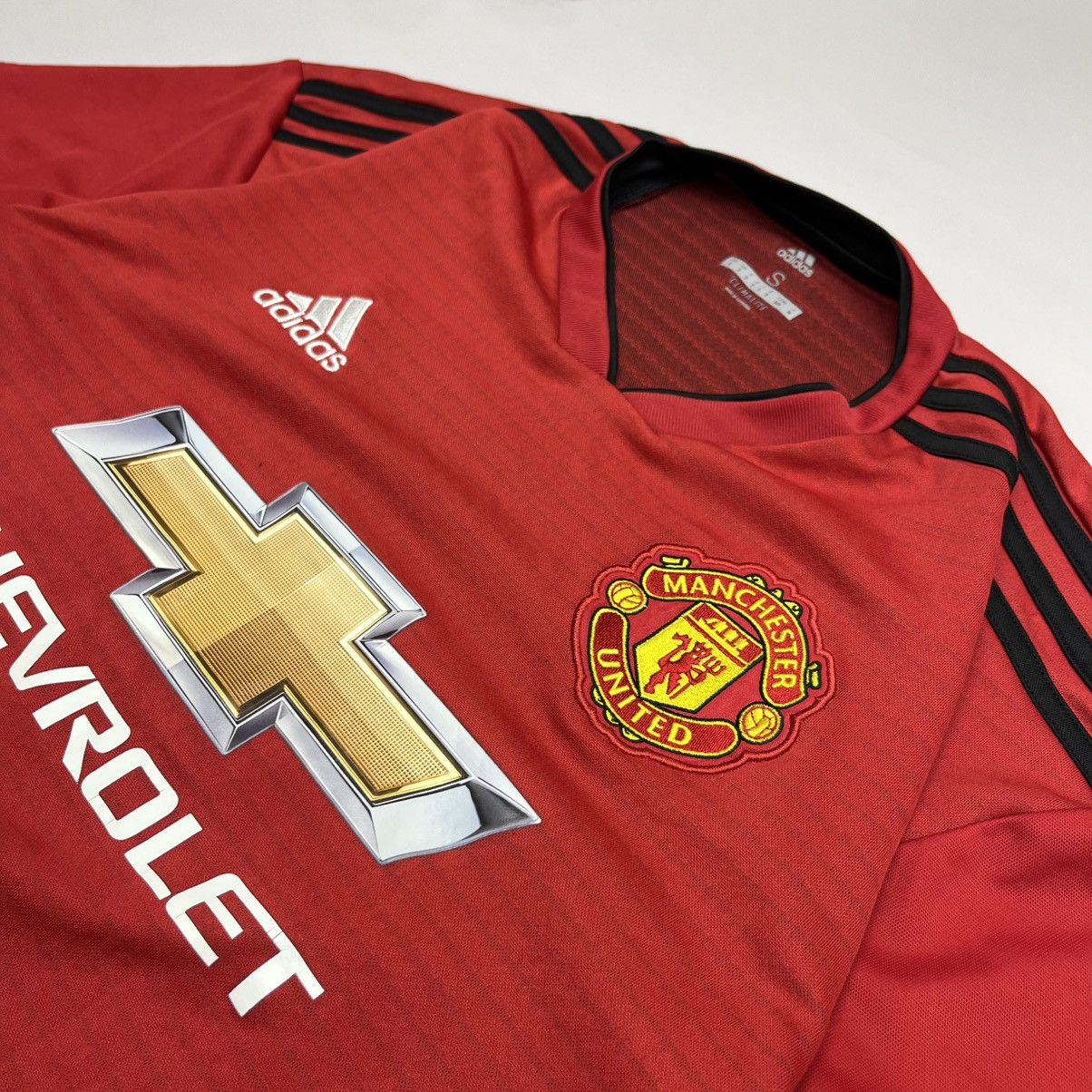 Adidas Jersey Adidas Manchester United 18/19 Size US M / EU 48-50 / 2 - 3 Thumbnail