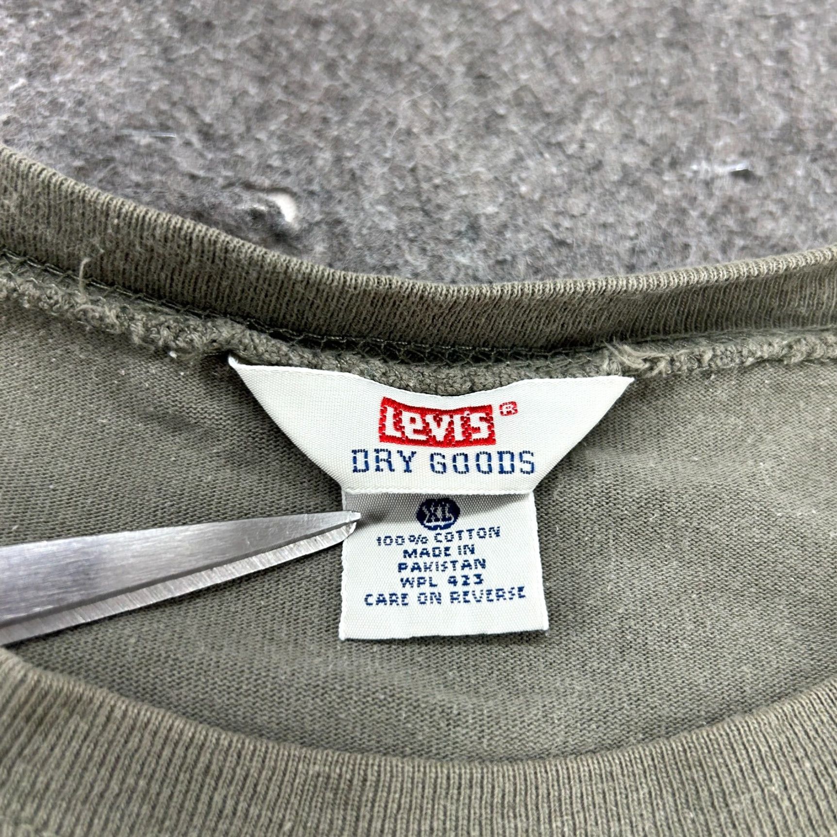 Levi's VINTAGE Levi's Shirt Mens XL Green Long Sleeve Solid Knit Cotton 90s T-Shirt Size US XL / EU 56 / 4 - 5 Thumbnail